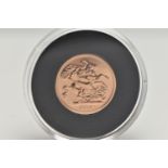 A FULL GOLD SOVEREIGN COIN 2019 ELIZABETH II, 7.988 grams, 0.916 fine, 22.05mm