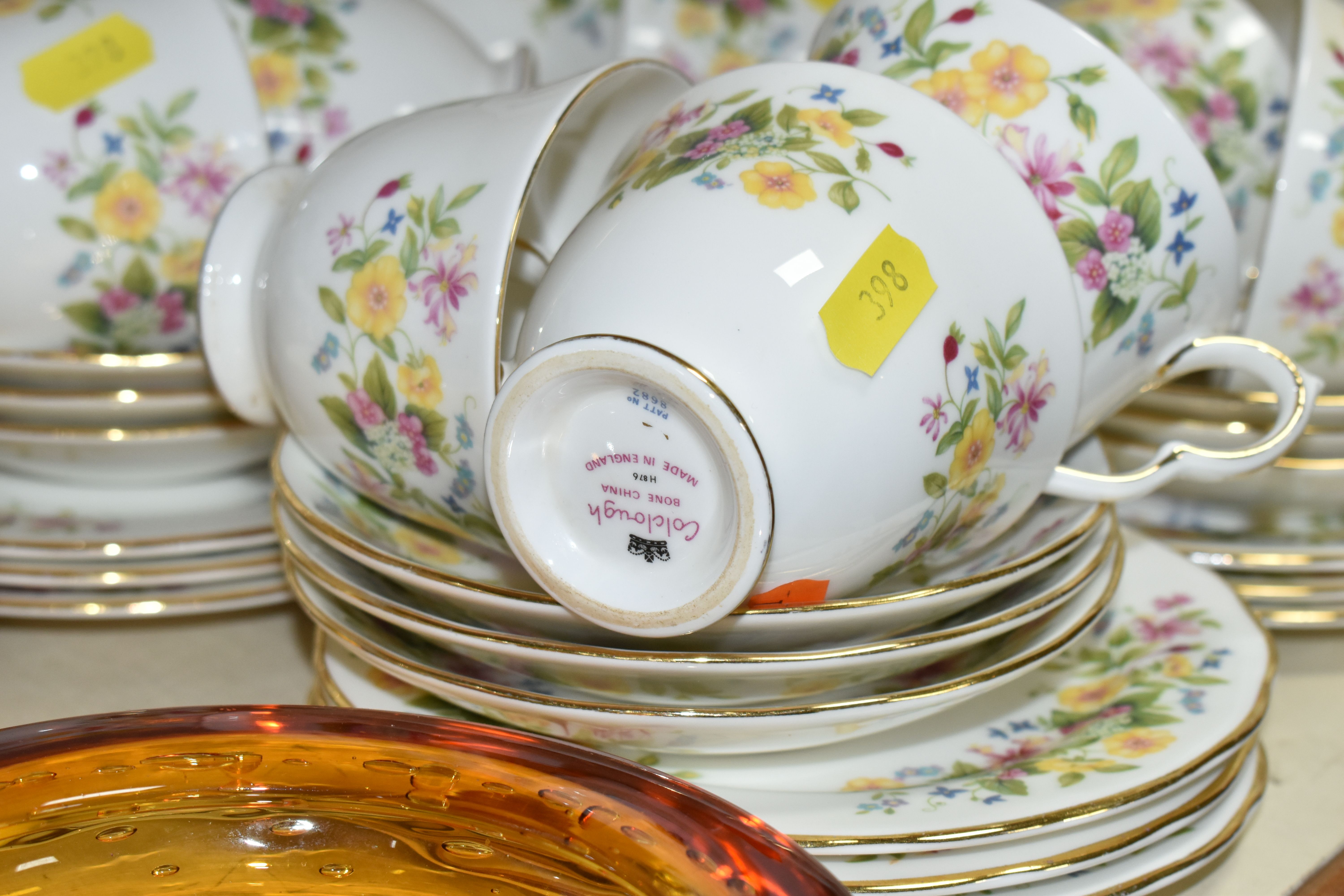 TWO WHITEFRIARS MID_CENTURY CONTROL BUBBLE DISHES, TOGETHER WITH A GROUP OF TEAWARE, comprising a - Image 2 of 8