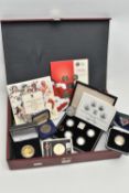 A FILE BOX CONTAINING MAINLY UK COINAGE TO INCLUDE: Royal Mint Boxed 1984-1987 Silver proof Piedfort