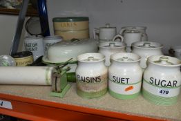 A GROUP OF VINTAGE KITCHEN WARES, of a cream and green theme, to include Sadler Kleen Kitchen Ware