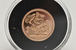 A FULL GOLD SOVEREIGN COIN 1996 ELIZABETH II, 7.988 grams, 0.916 fine, 22.05mm