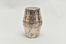 A GEORGE III NUTMEG GRATER OF BARREL FORM, bright cut engraved foliate decoration, oval cartouche