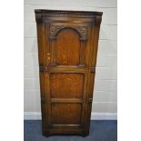 AN EARLY TO MID 20TH CENTURY PANELLED OAK SINGLE DOOR HALL ROBE, width 79cm X depth 41cm x height