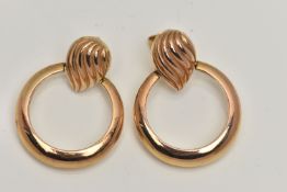 A PAIR OF 9CT GOLD HOOP EARRINGS, forward facing polished hoops with textured surmounts, fitted with