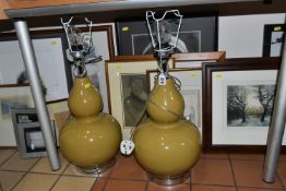 A PAIR OF TABLE LAMPS AND A COLLECTION OF PICTURES, to include a pair of contemporary gourd shaped