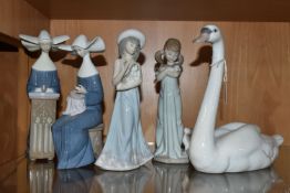 FIVE LLADRO FIGURES, comprising Graceful Swan 5230, sculptor Francisco Catalá, issued 1984-2000,