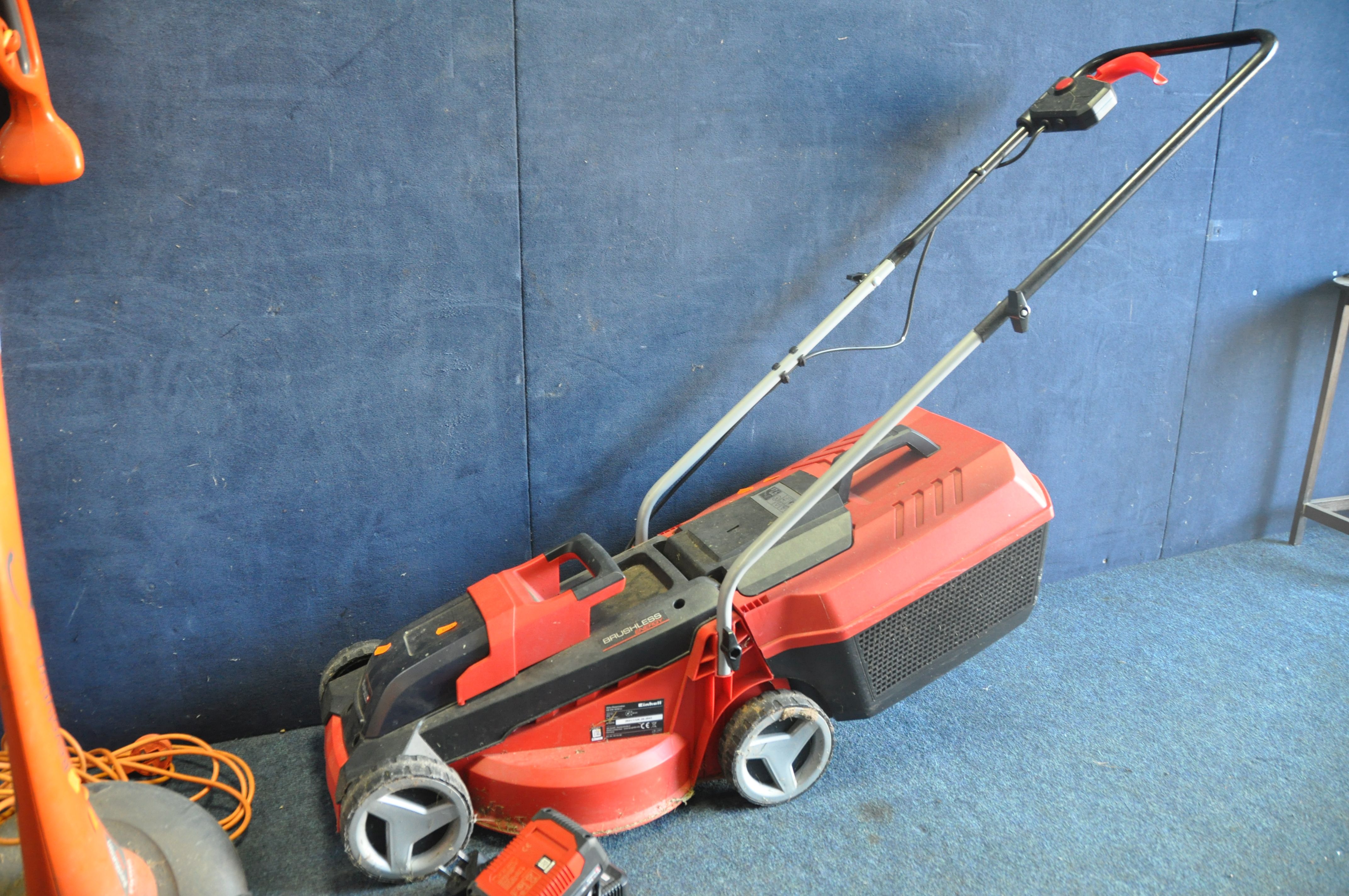 A EINHALL GE-CM18/30 CORDLESS LAWN MOWER with charger and battery (charger PAT pass and working) - Image 2 of 3