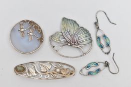 FOUR PIECES OF JEWELLERY, to include a silver enamel butterfly brooch, fitted with a brooch pin