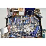 A BOX OF ASSORTED COLLECTABLE TEASPOONS AND OTHER ITEMS, large quantity of collectable EPNS