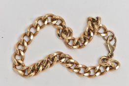 A 9CT GOLD CURB LINK BRACELET, fitted with a lobster clasp, hallmarked 9ct Birmingham, length 190mm,