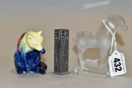 A LALIQUE HORSE, AN OLD TUPTON WARE CAT AND A PEWTER TOOTHPICK HOLDER, comprising a Lalique 'Tang'