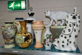 A GROUP OF LARGE VASES, A TABLE LAMP, AND DECORATIVE HOMEWARES, to include a boxed Country Artists