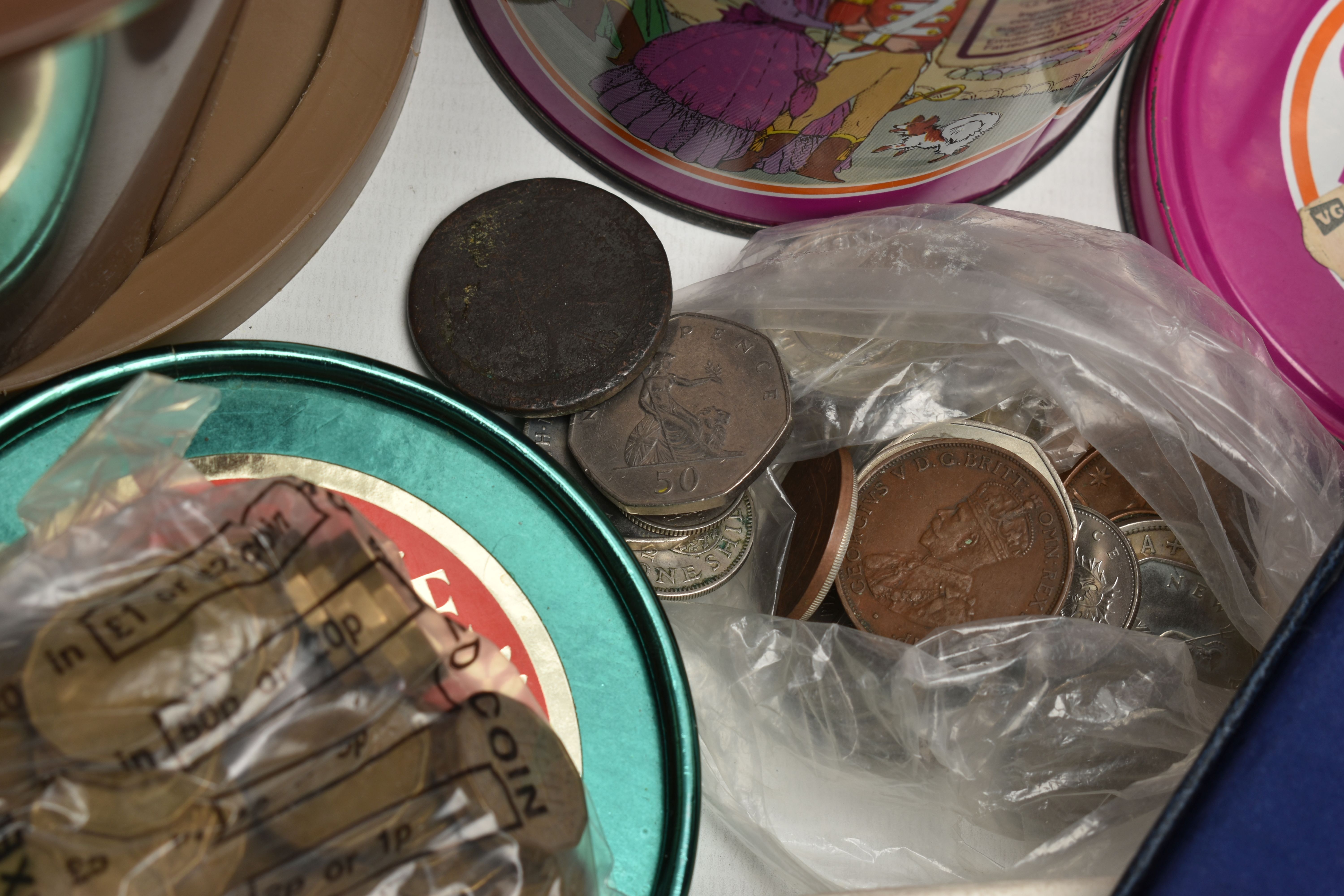 A CARDBOARD BOX CONTAINING 3 TINS AND A PLASTIC BOX OF MAINLY 20TH CENTURY UK COINS, to Include - Image 4 of 4