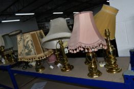THIRTEEN TABLE LAMPS, mainly brass/brass effect, several with shades, tallest approximately 60cm (13