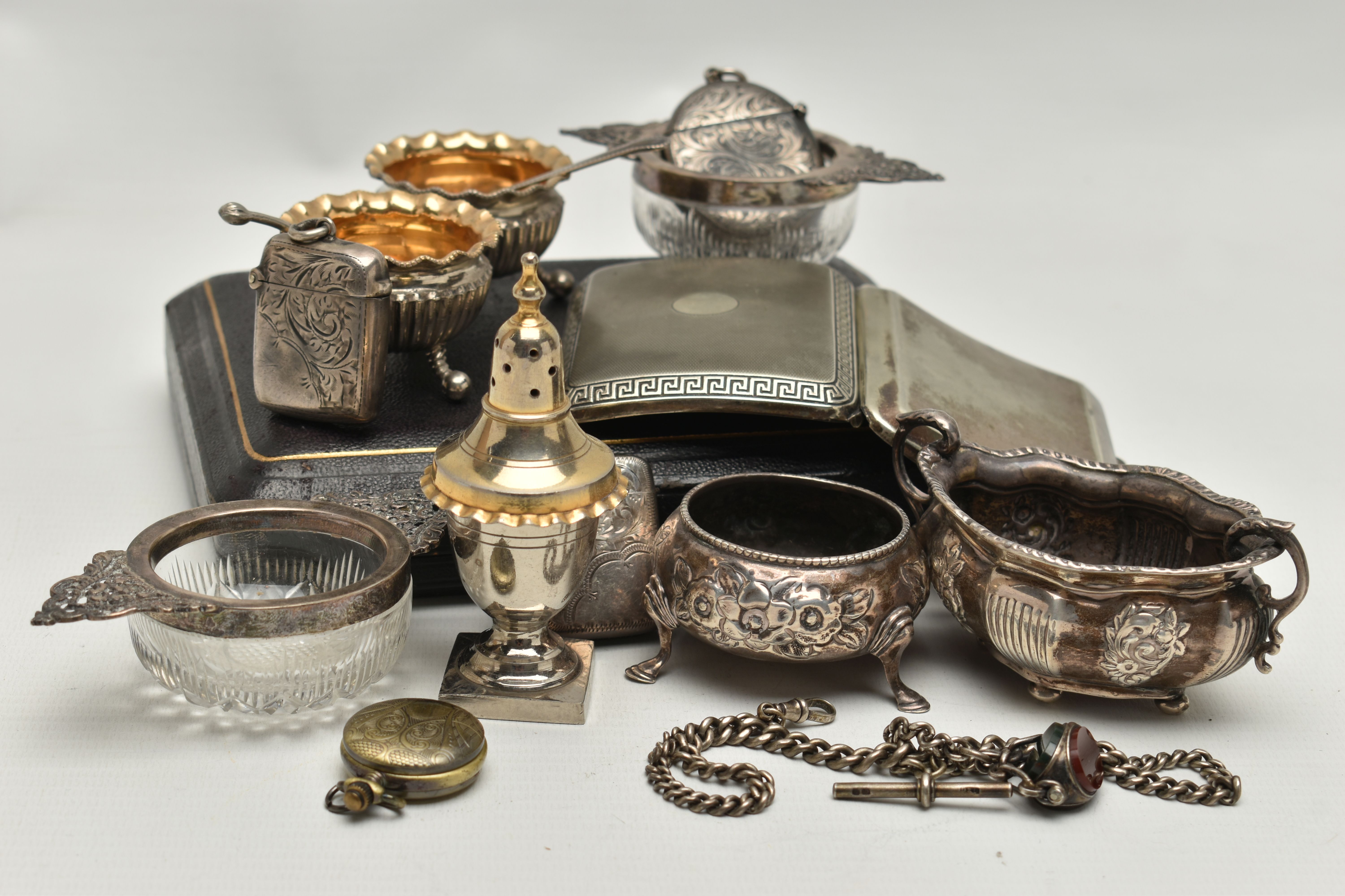 A BOX OF ASSORTED SILVER ITEMS, to include a cased set of six old English pattern silver - Image 11 of 14