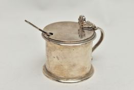 A MID 20TH CENTURY SILVER MUSTARD, polished design, fitted with a scroll handle and a shell shape