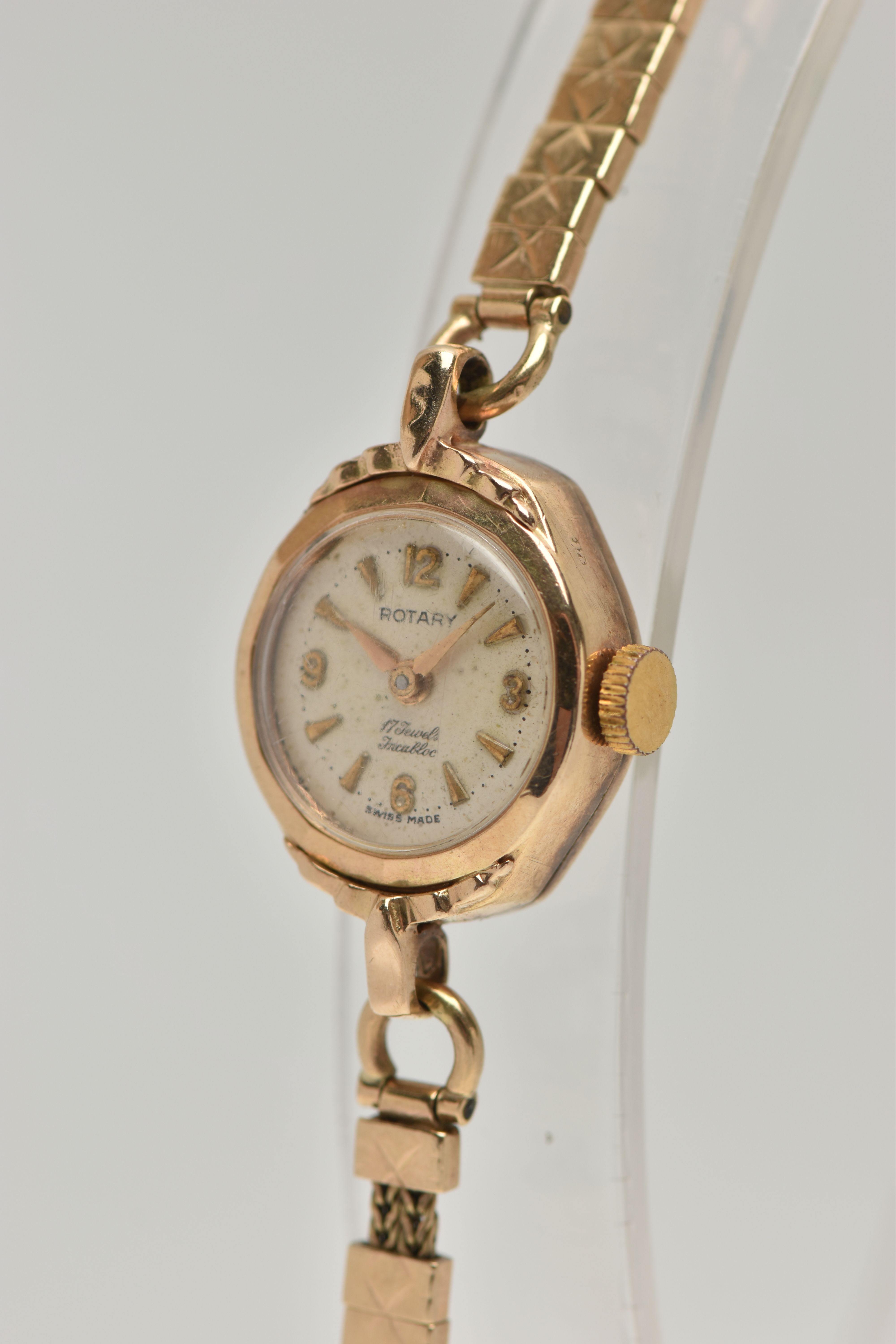 A LADYS 9CT GOLD 'ROTARY' WRISTWATCH, manual wind, round silver dial signed 'Rotary 17 jewels - Image 3 of 6