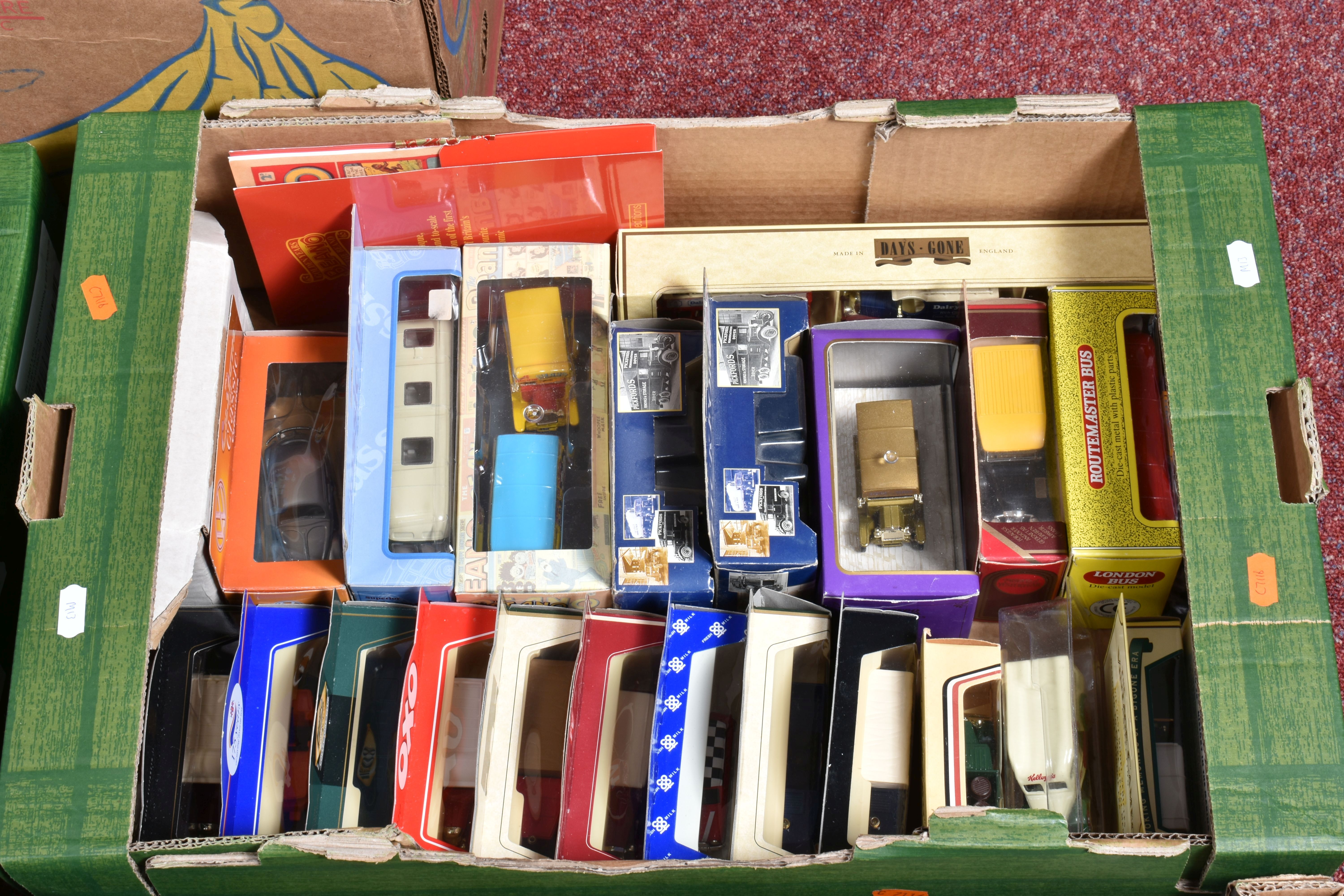 A QUANTITY OF MAINLY BOXED MODERN DIECAST VEHICLES, Lledo Days Gone including early issues, - Image 9 of 15