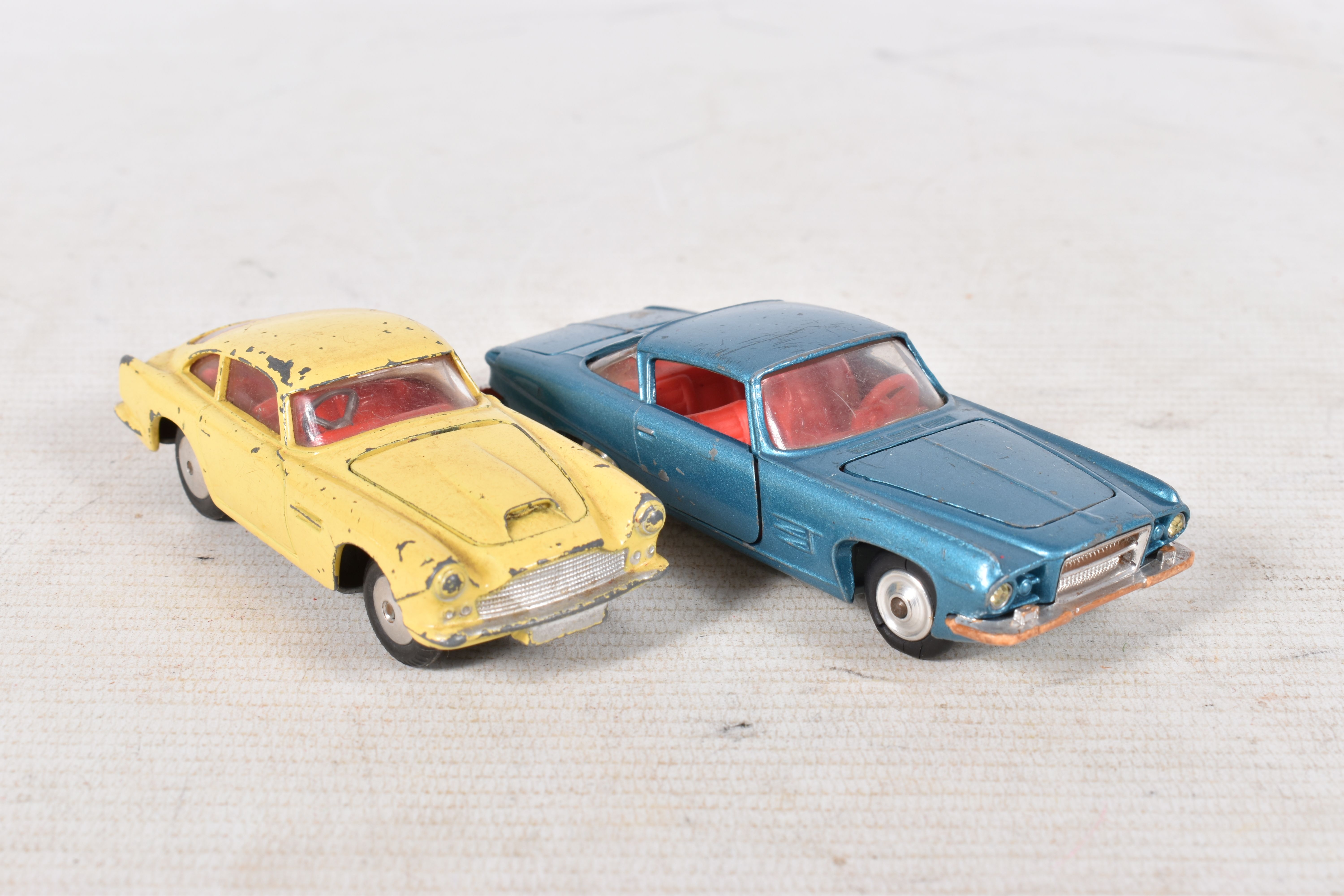 A QUANTITY OF UNBOXED AND ASSORTED PLAYWORN DIECAST VEHICLES, to include Spot-On Humber Super - Image 24 of 27