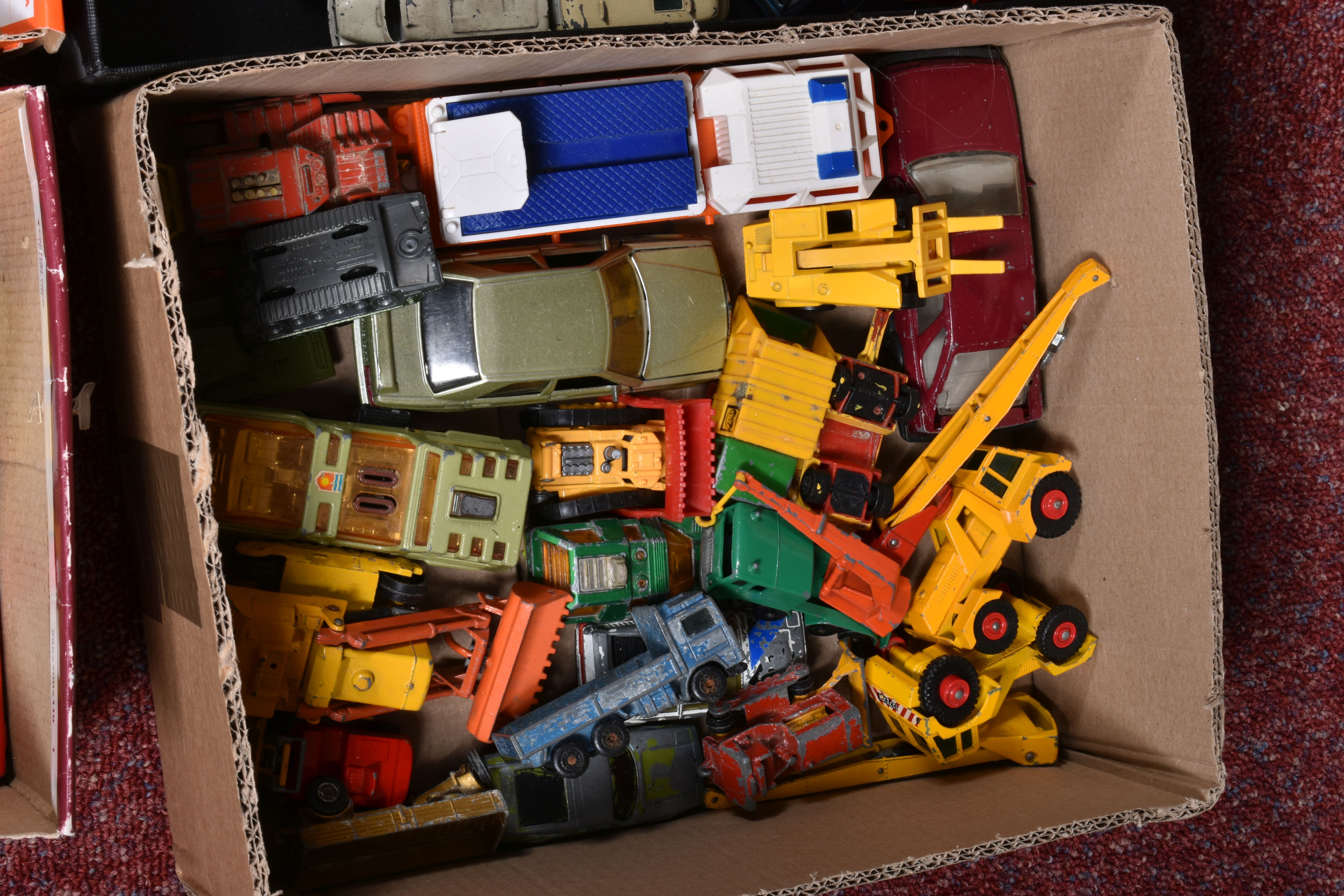 A QUANTITY OF UNBOXED PLAYWORN DIECAST MATCHBOX VEHICLES, presented in six boxes to include - Image 7 of 7