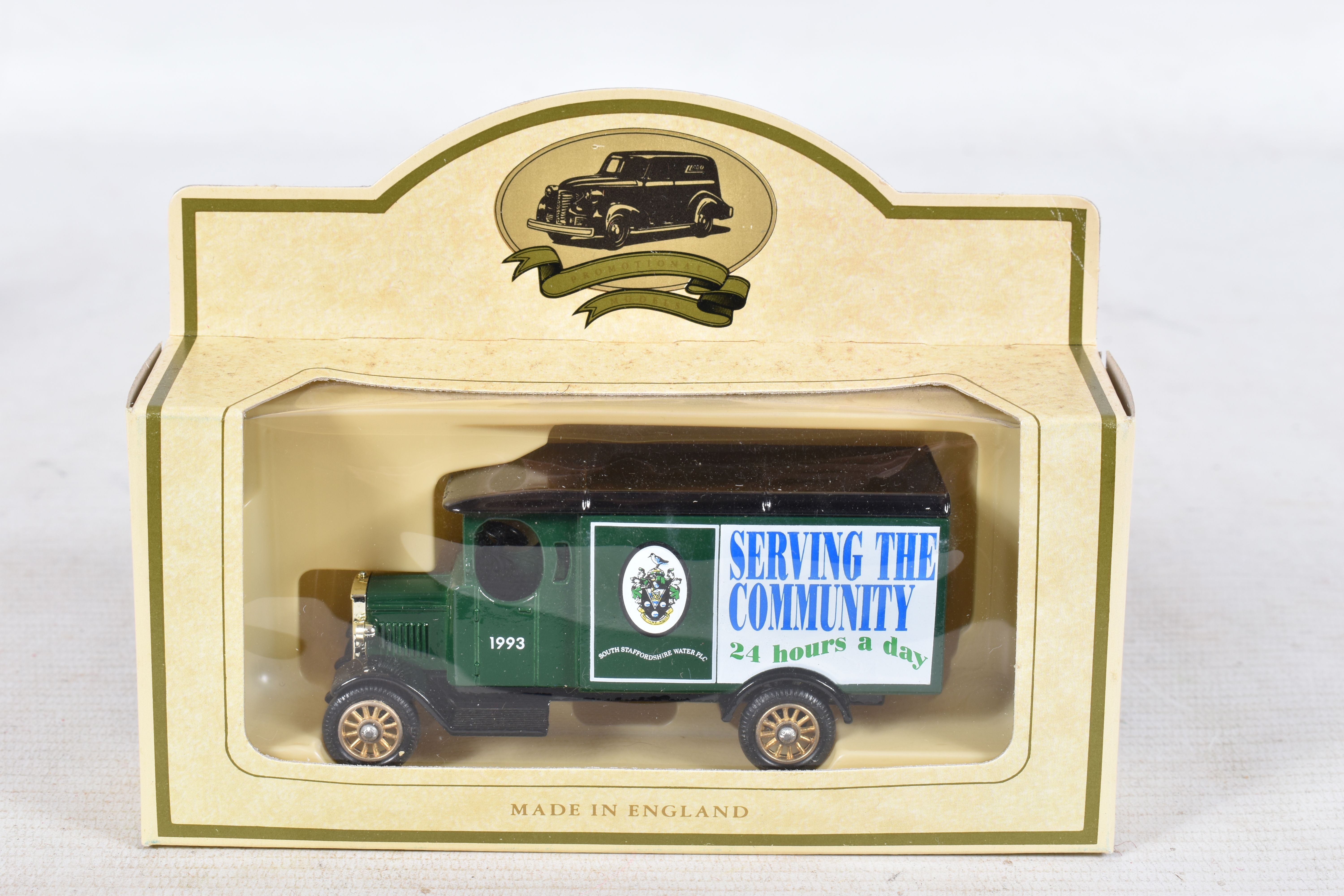 A QUANTITY OF UNBOXED AND ASSORTED PLAYWORN DIECAST VEHICLES, to include Spot-On Humber Super - Image 4 of 27