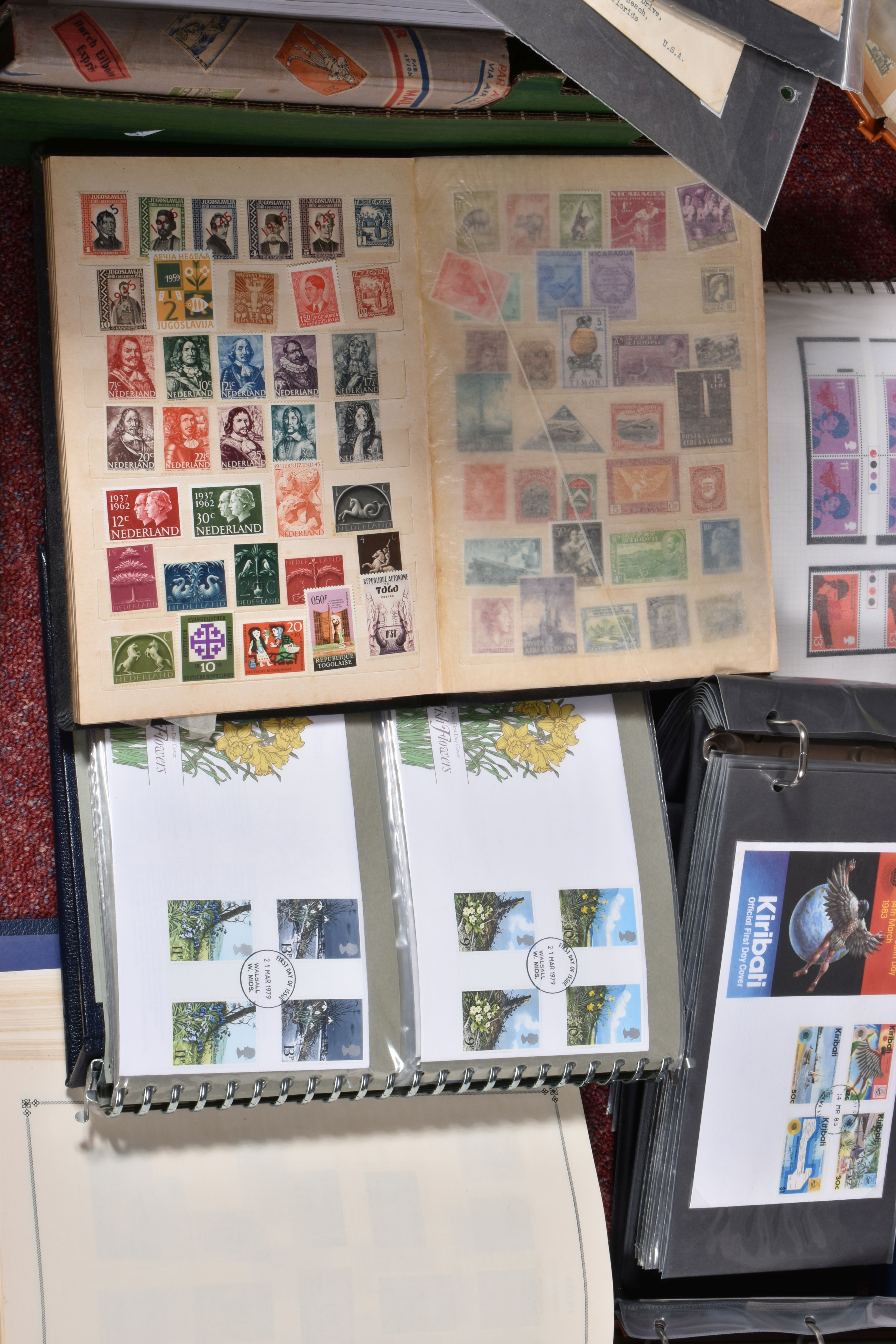 VERY LARGE COLLECTION OF STAMPS IN FOUR BOXES IN NUMEROUS ALBUMS, main value in GB in Davo type - Image 26 of 28