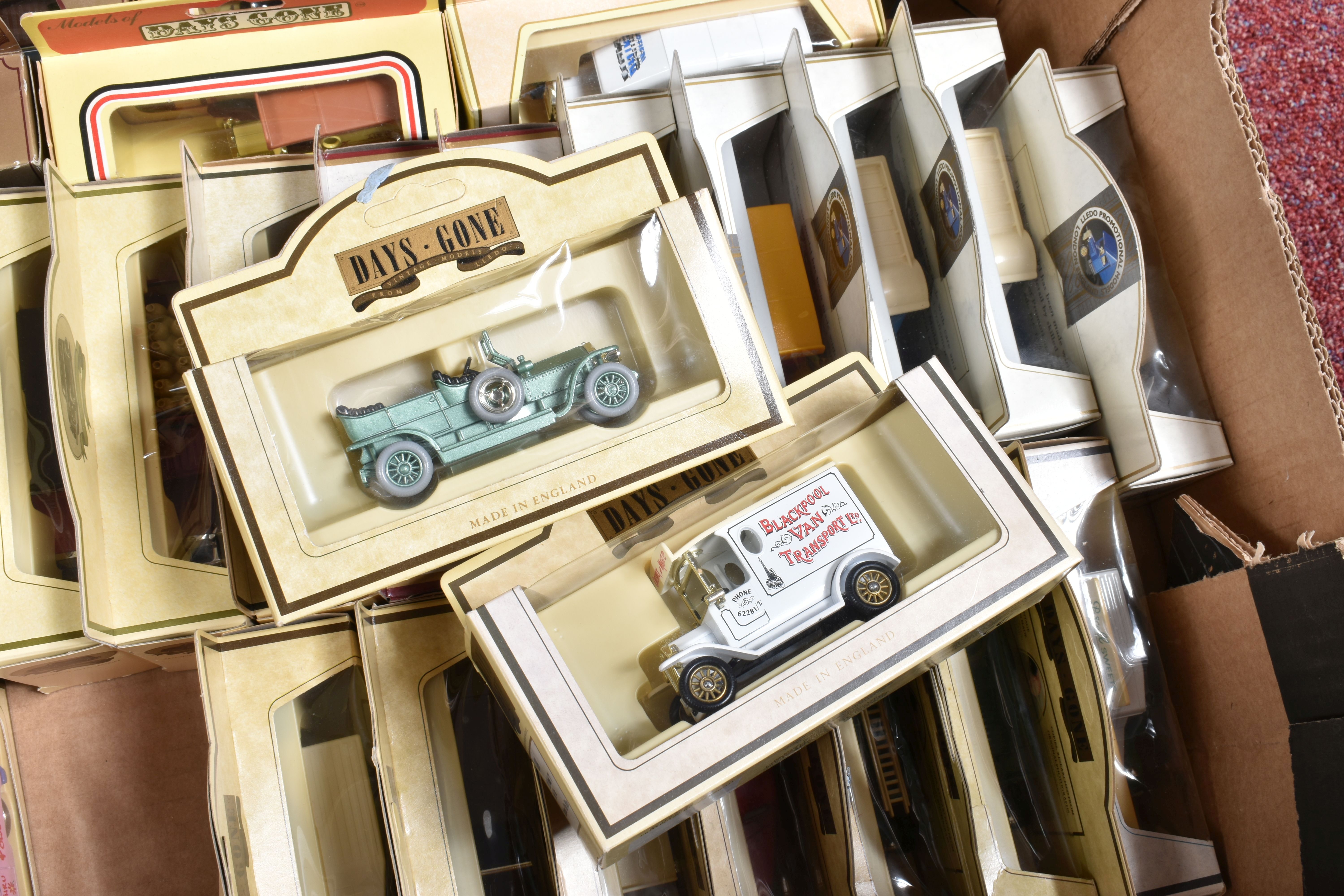 A QUANTITY OF MAINLY BOXED MODERN DIECAST VEHICLES, Lledo Days Gone including early issues, - Image 7 of 15