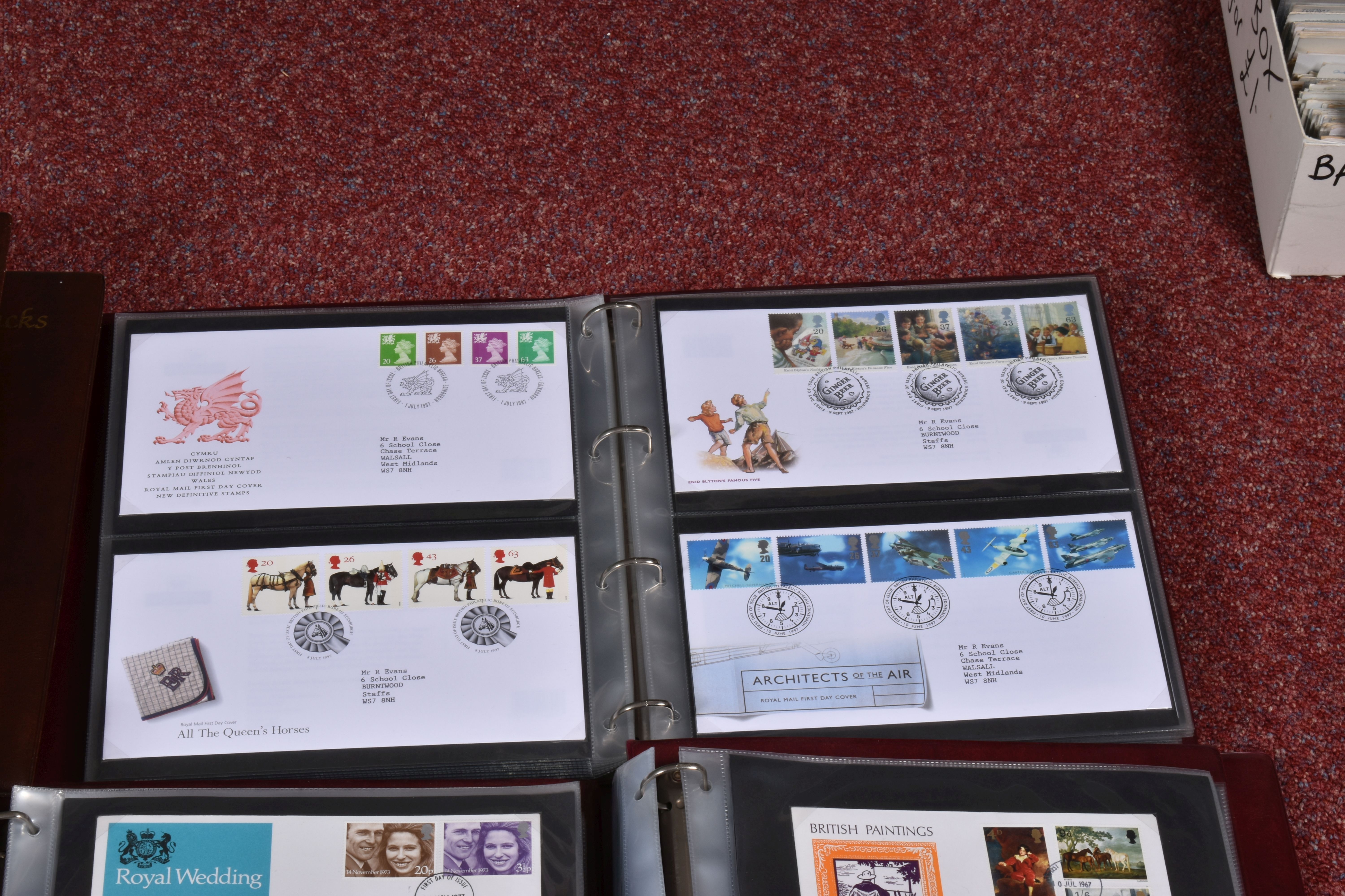 VERY LARGE COLLECTION OF STAMPS IN FOUR BOXES IN NUMEROUS ALBUMS, main value in GB in Davo type - Image 23 of 28