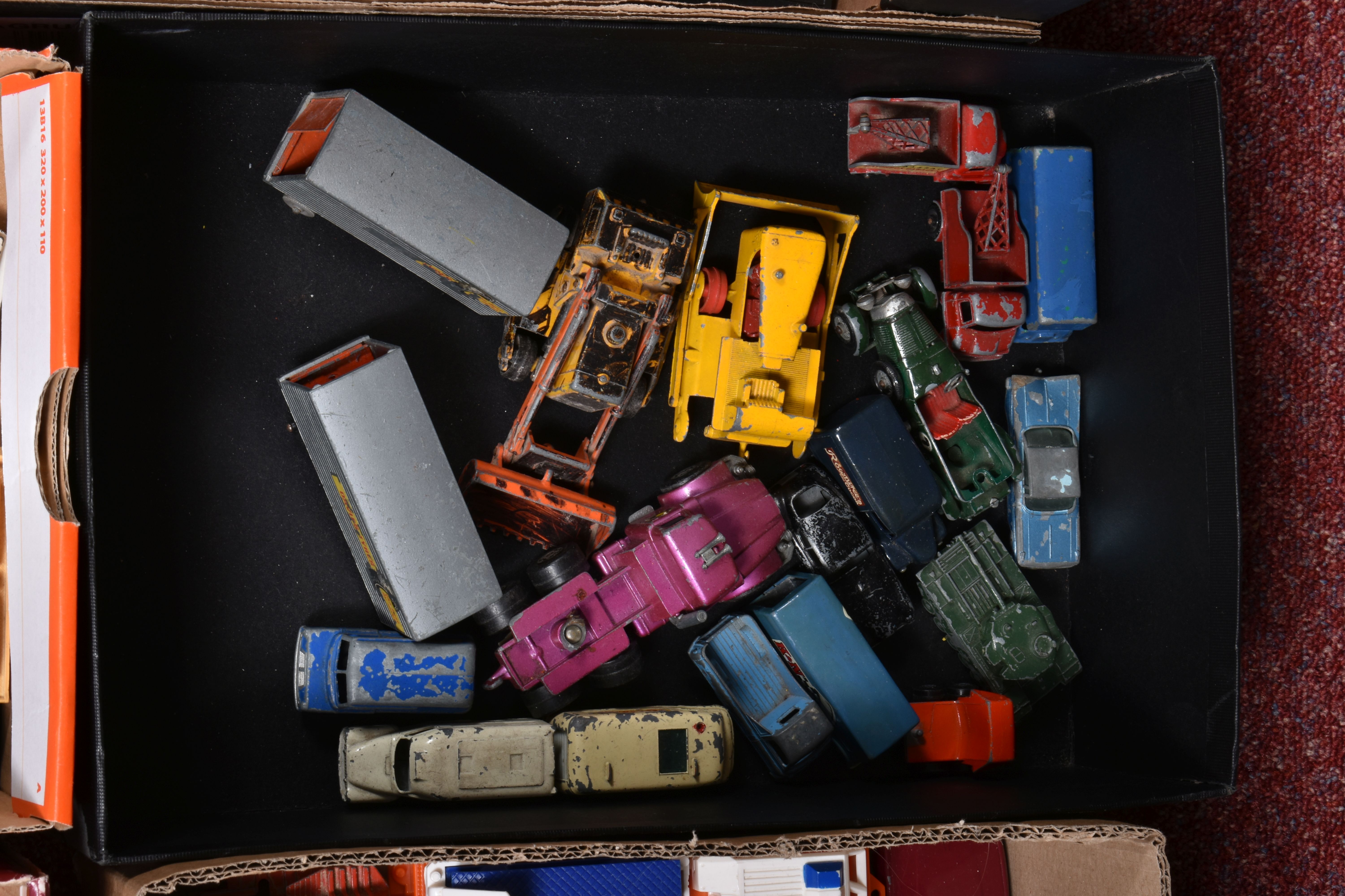 A QUANTITY OF UNBOXED PLAYWORN DIECAST MATCHBOX VEHICLES, presented in six boxes to include - Image 6 of 7