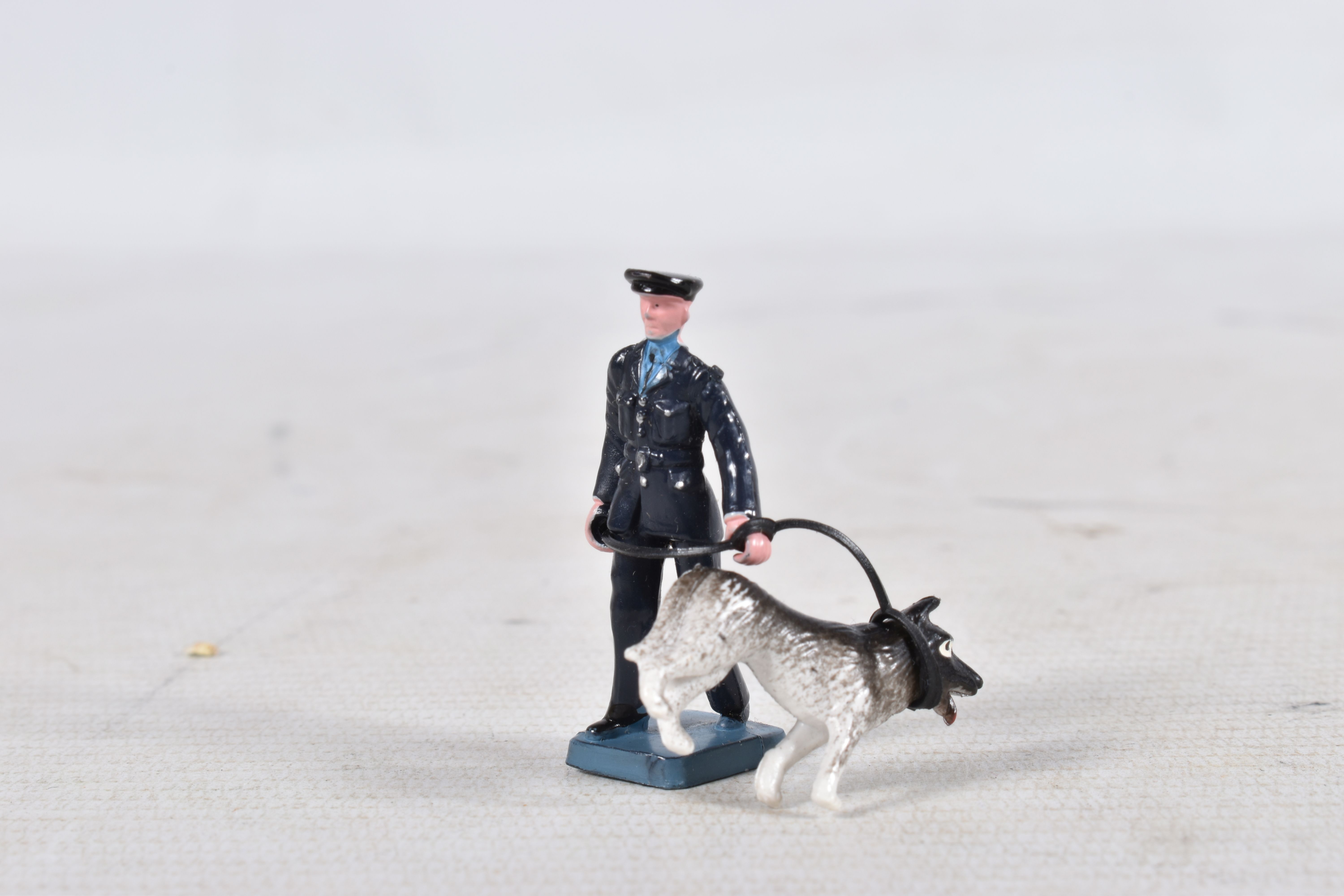 A BOXED CORGI TOYS B.M.C. MINI POLICE VAN WITH TRACKER DOG, No.448, appears complete with - Image 6 of 11