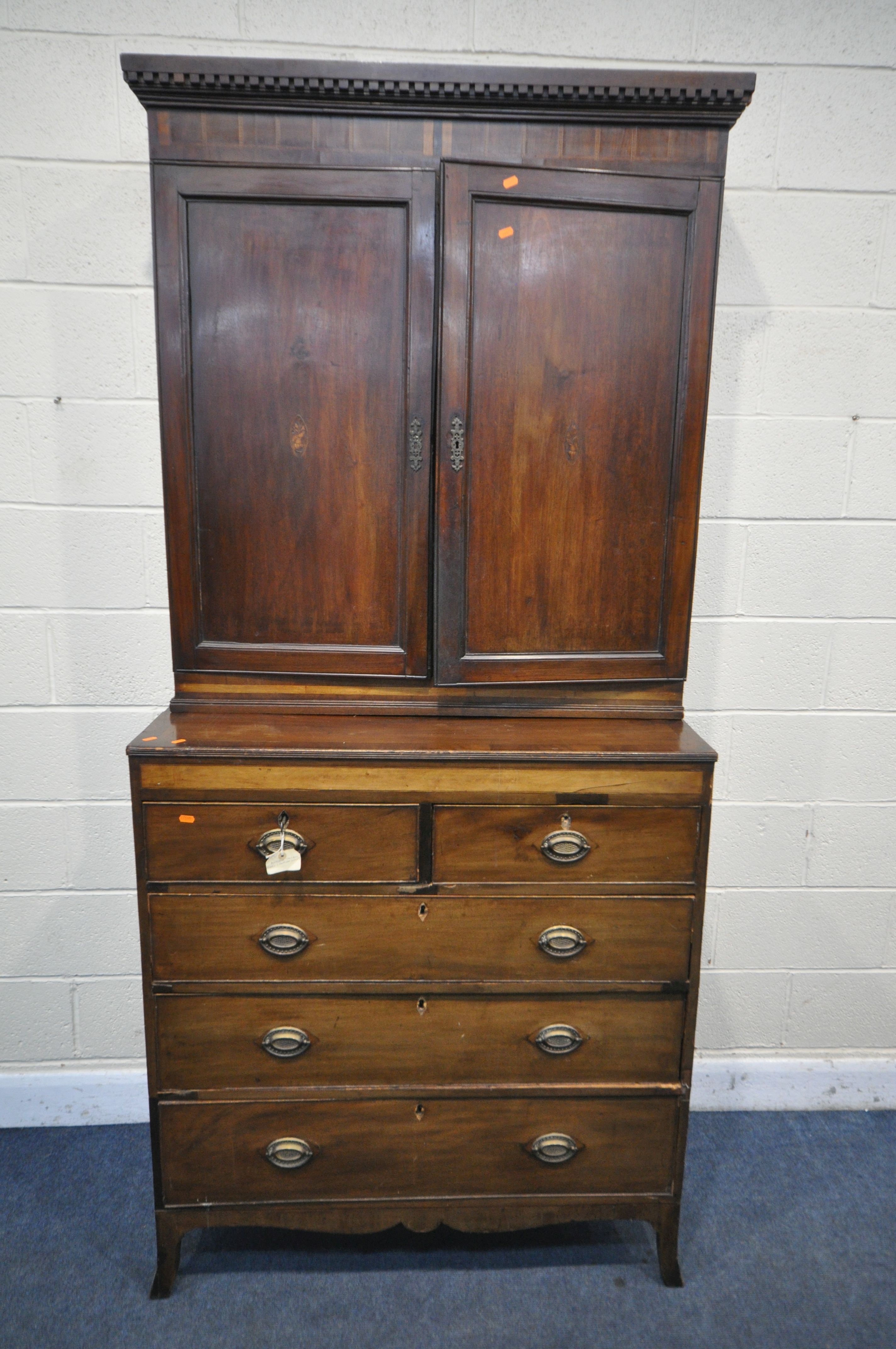 A GEORGIAN MAHOGANY CHEST OF TWO SHORT OVER THREE LING DRAWERS, on splayed bracket feet, with a - Image 2 of 5