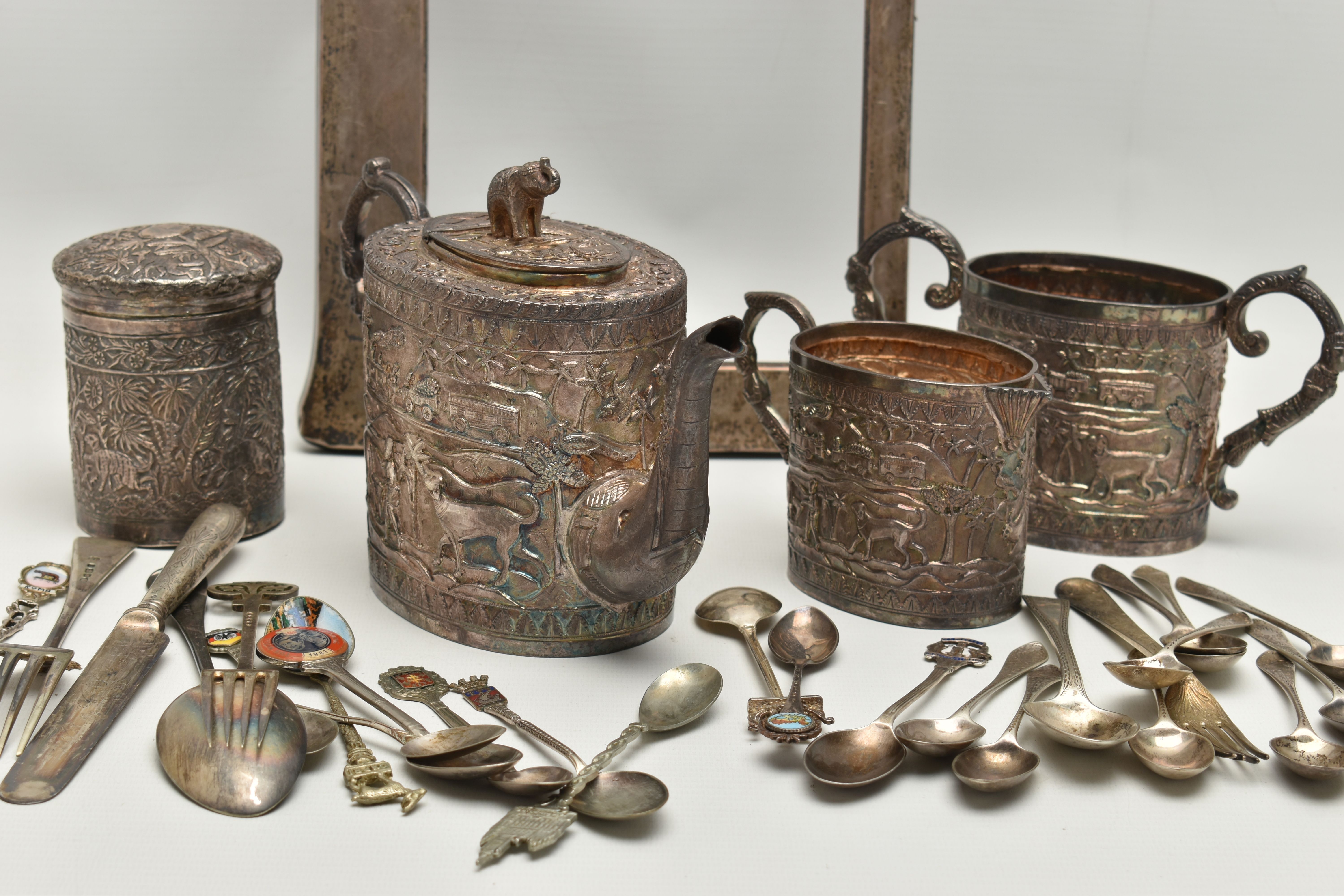 A BOX OF ASSORTED WHITE METAL WARE, to include eight silver teaspoons, a silver fork, a single - Image 2 of 11