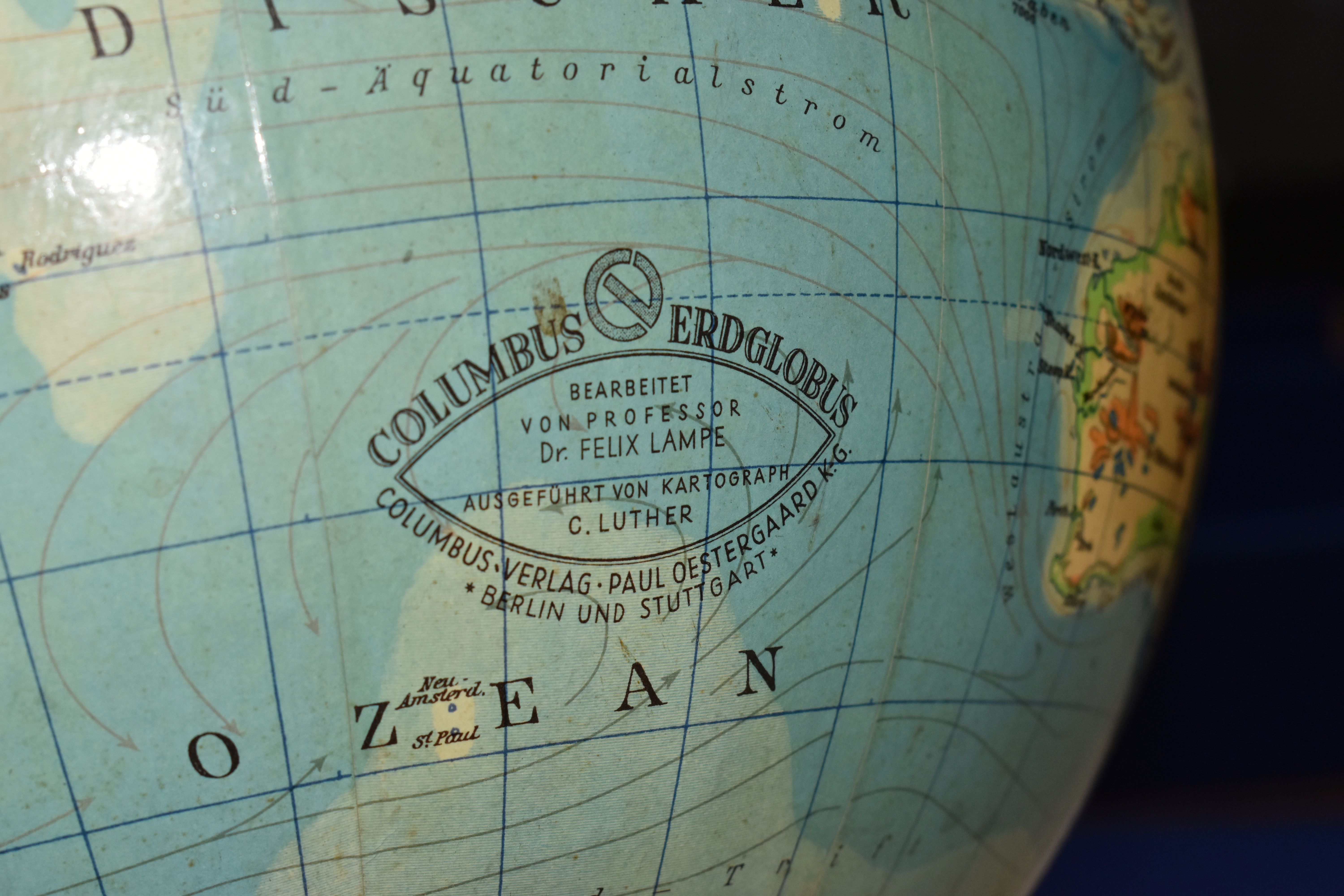 A VINTAGE GERMAN GLOBE, Columbus-Erdglobus, bearbeitet von professor Dr. Felix Lampe, ausgeführt von - Image 8 of 8