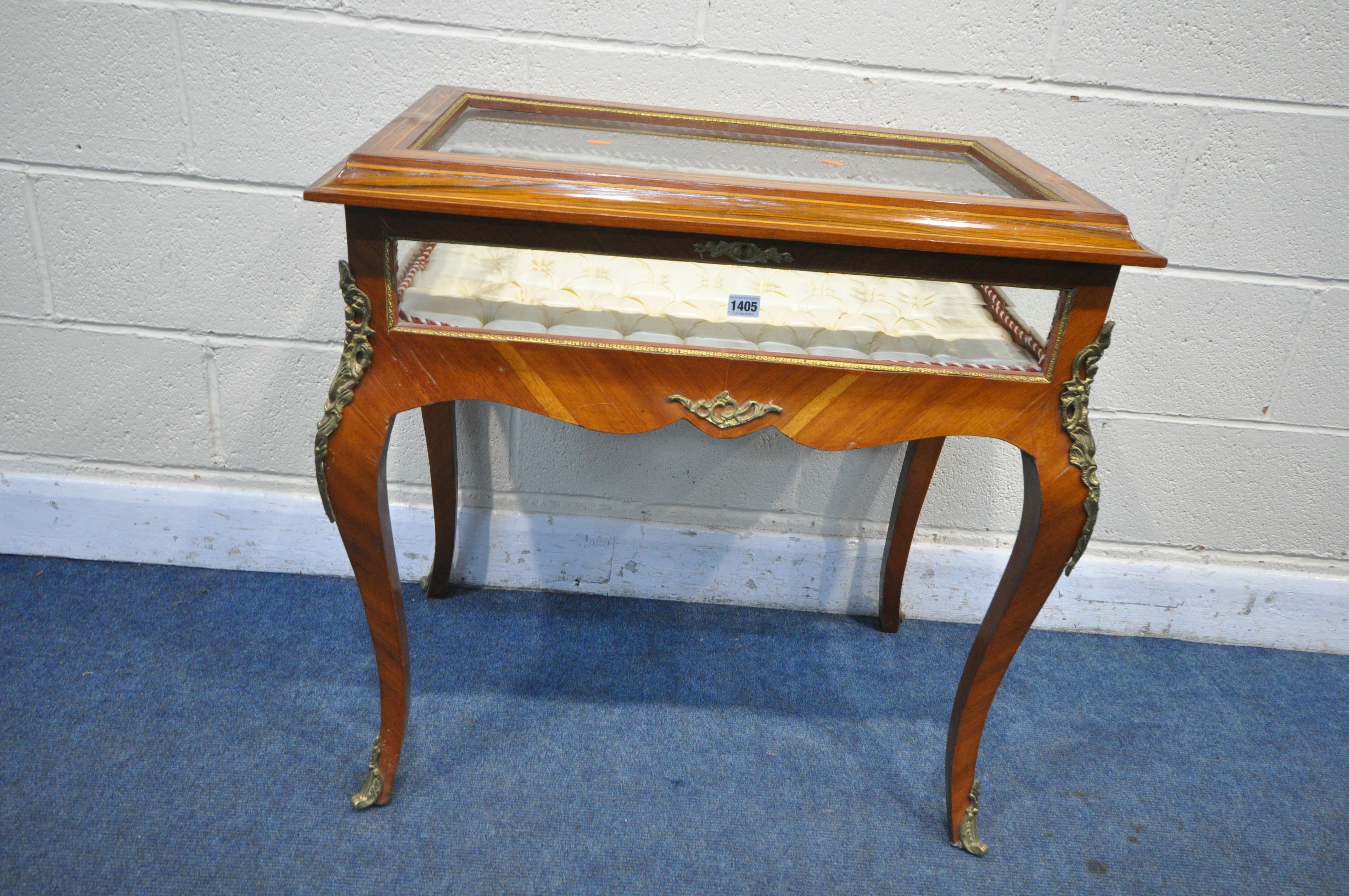 A FRENCH LOUIS XVI STYLE KINGWOOD BIJOUTERIE TABLE, with rosewood inlay and gilt metal mounts