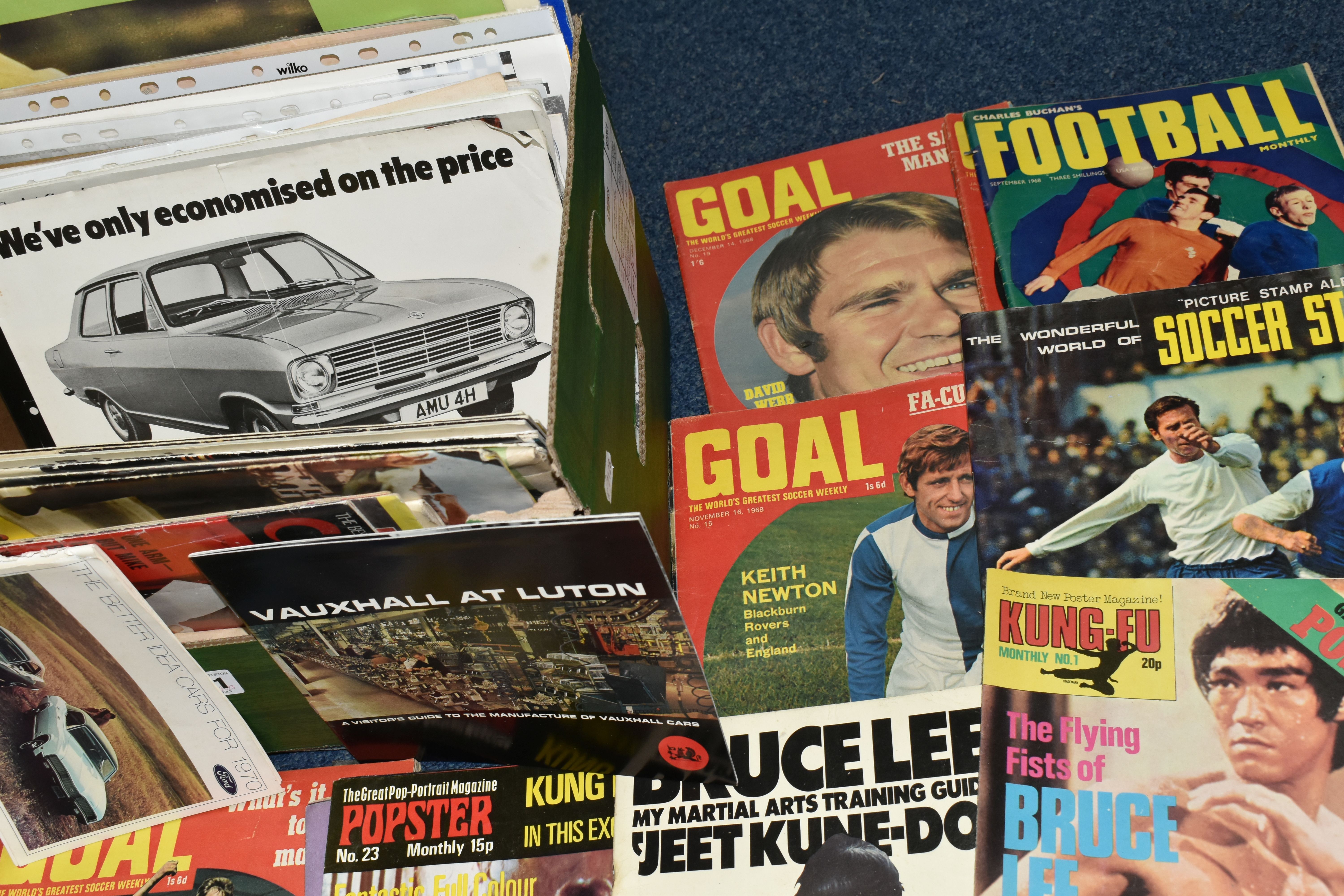 TWO BOXES OF MOTORING AND FOOTBALL EPHEMERA, CERAMICS AND SUNDRY ITEMS, to include car brochures and - Image 2 of 6