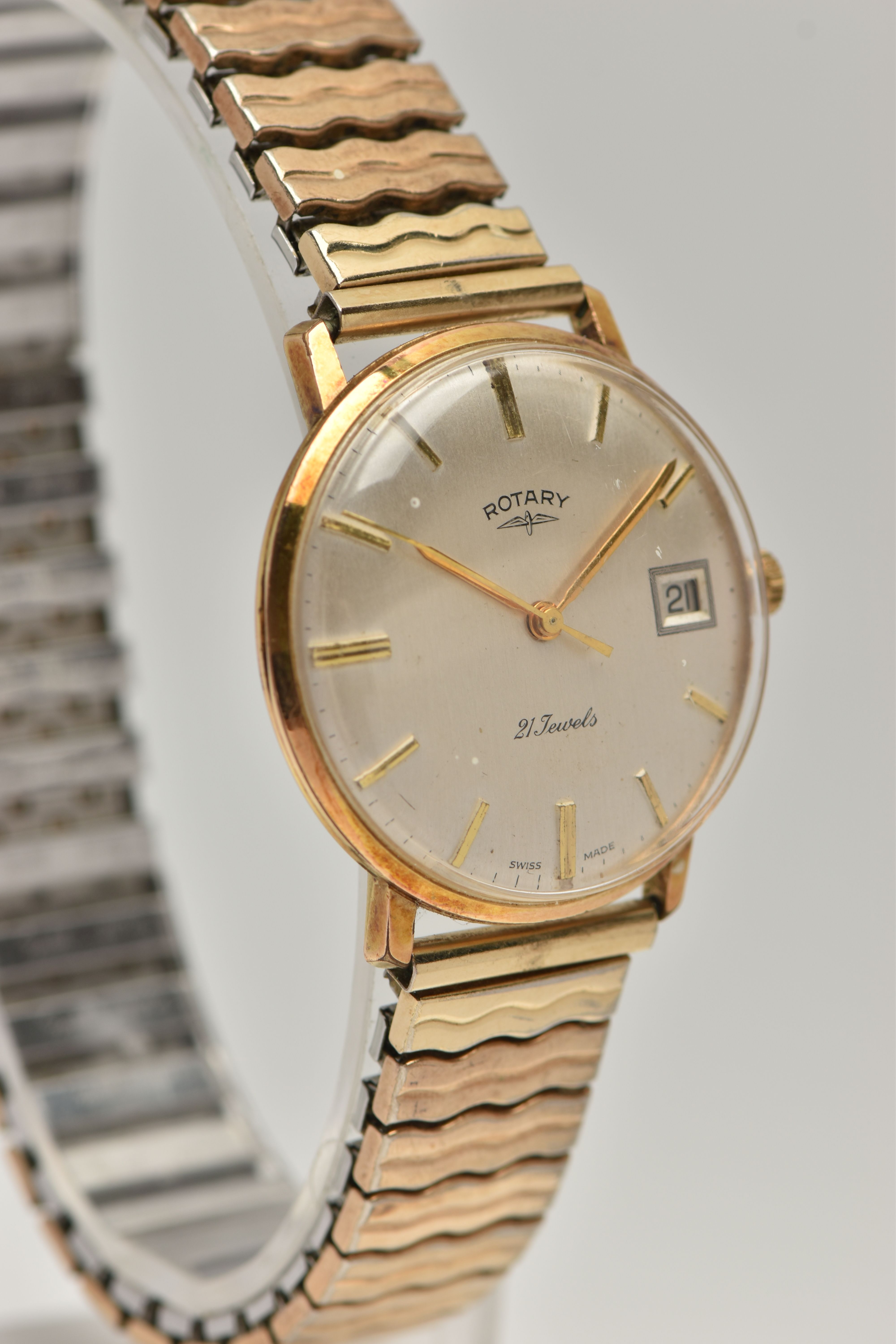 A GENTS 'ROTARY' WRISTWATCH, manual wind, round silvered dial signed 'Rotary 21 Jewels', baton - Image 2 of 6