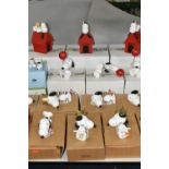 EIGHTEEN BOXED SNOOPY FIGURES, comprising fifteen Plastoy Snoopy figures, three each of: standing