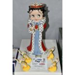 A GROUP OF BETTY BOOP AND OTHER COLLECTABLES, comprising a boxed Wade Betty Boop Jubilee 2002