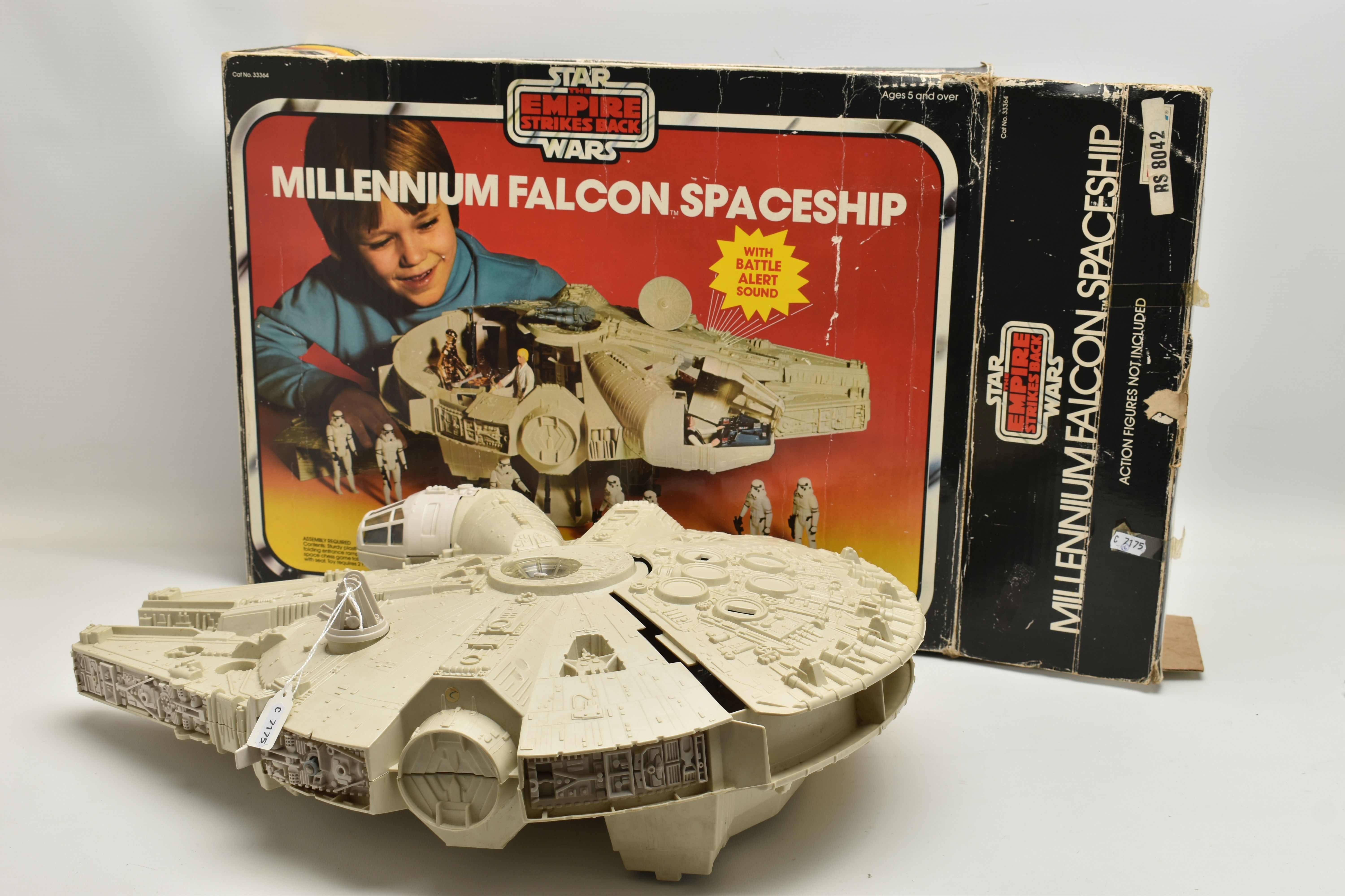 A BOXED VINTAGE PALITOY STAR WARS 'THE EMPIRE STRIKES BACK' MILLENNIUM FALCON SPACESHIP, lacks - Image 8 of 8