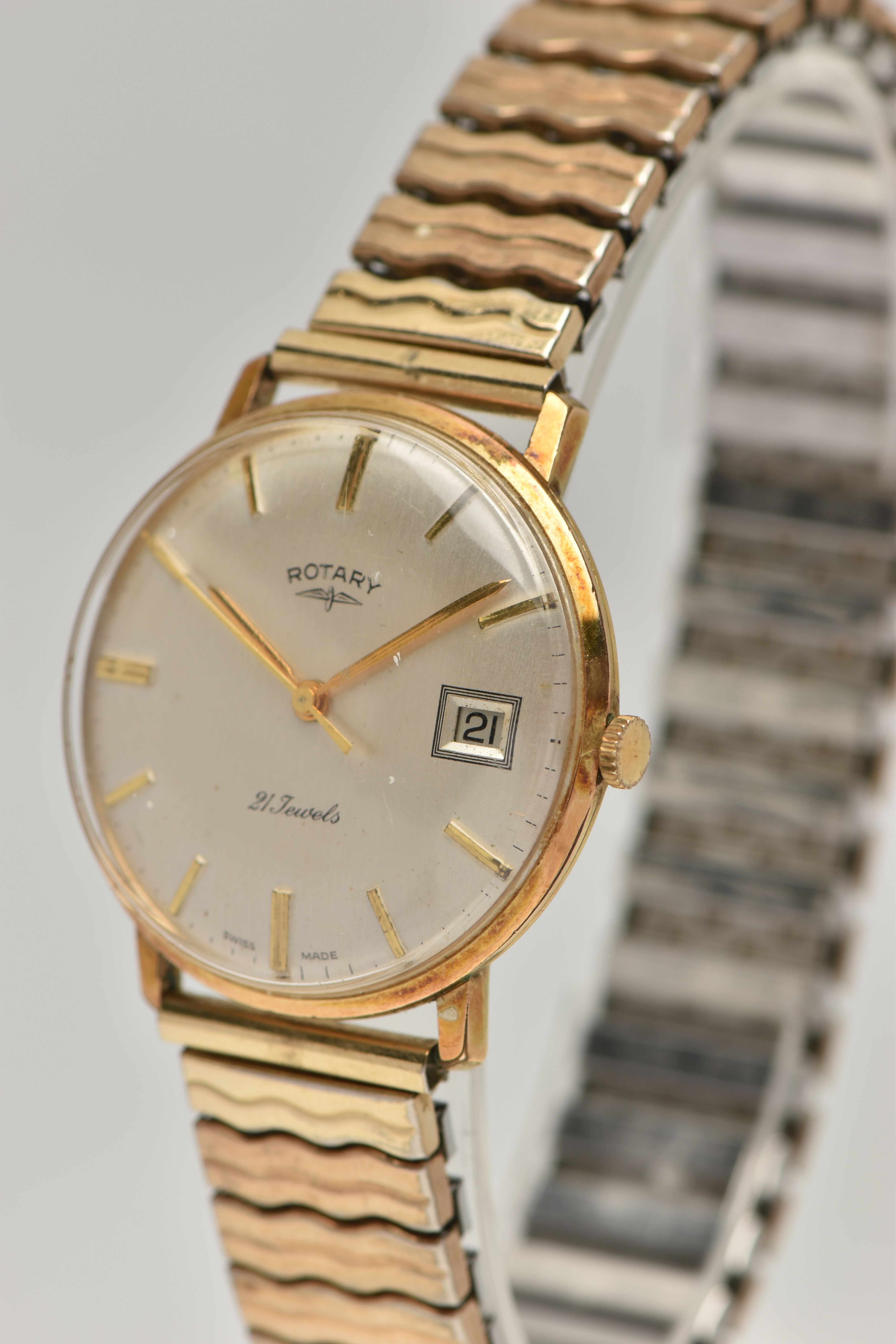 A GENTS 'ROTARY' WRISTWATCH, manual wind, round silvered dial signed 'Rotary 21 Jewels', baton - Image 3 of 6