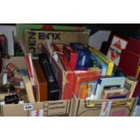 A QUANTITY OF ASSORTED VINTAGE TOYS AND GAMES, to include assorted 1960's Lego with folded cardboard