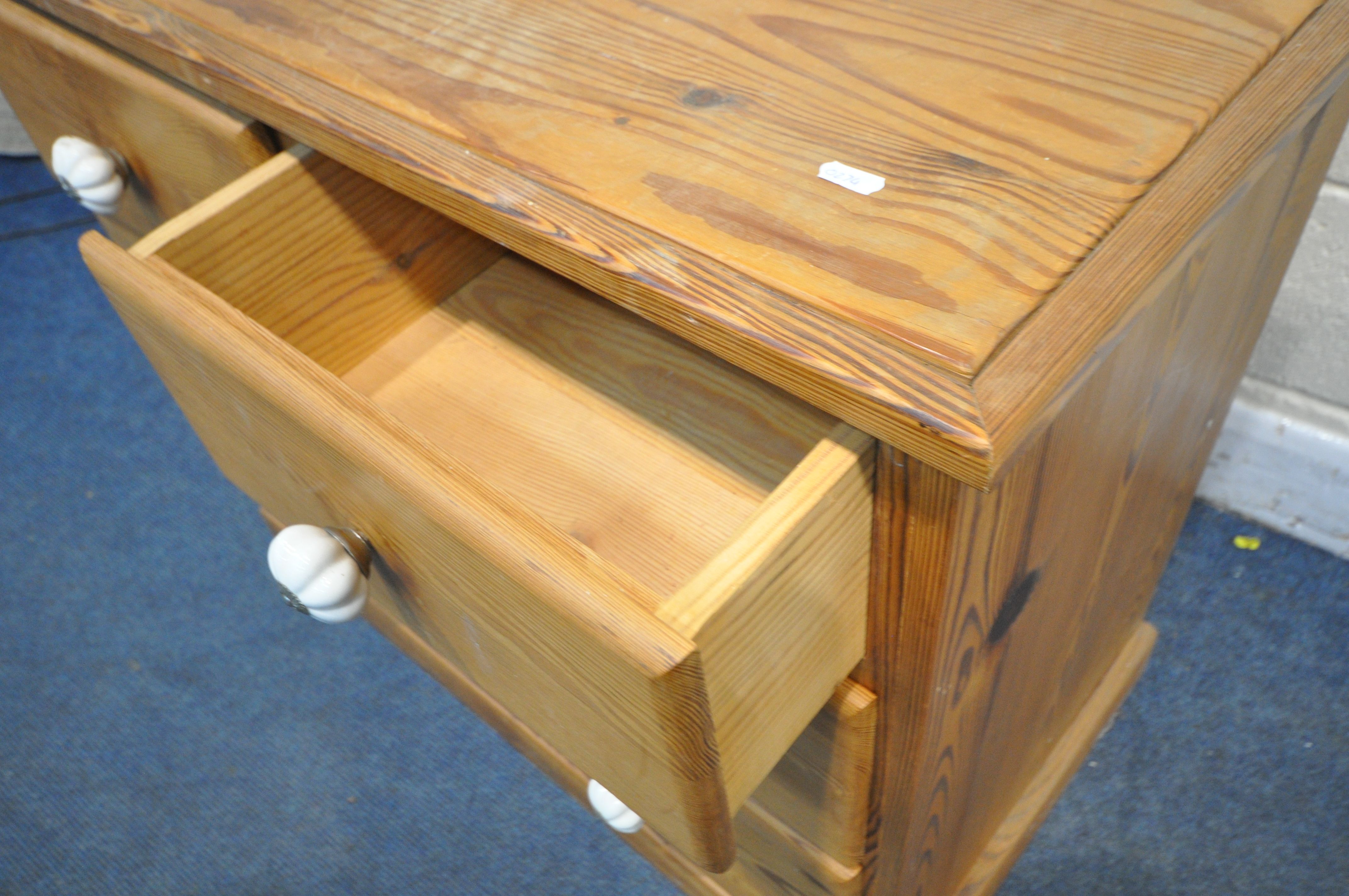 A PITCH PINE CHEST OF TWO SHORT OVER TWO LONG DRAWERS, width 86cm x depth 45cm x height 74cm ( - Image 3 of 3