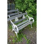 A PAINTED ALUMINIUM AND TEAK SLATTED GARDEN BENCH, length 107cm (condition:-paint peeling)