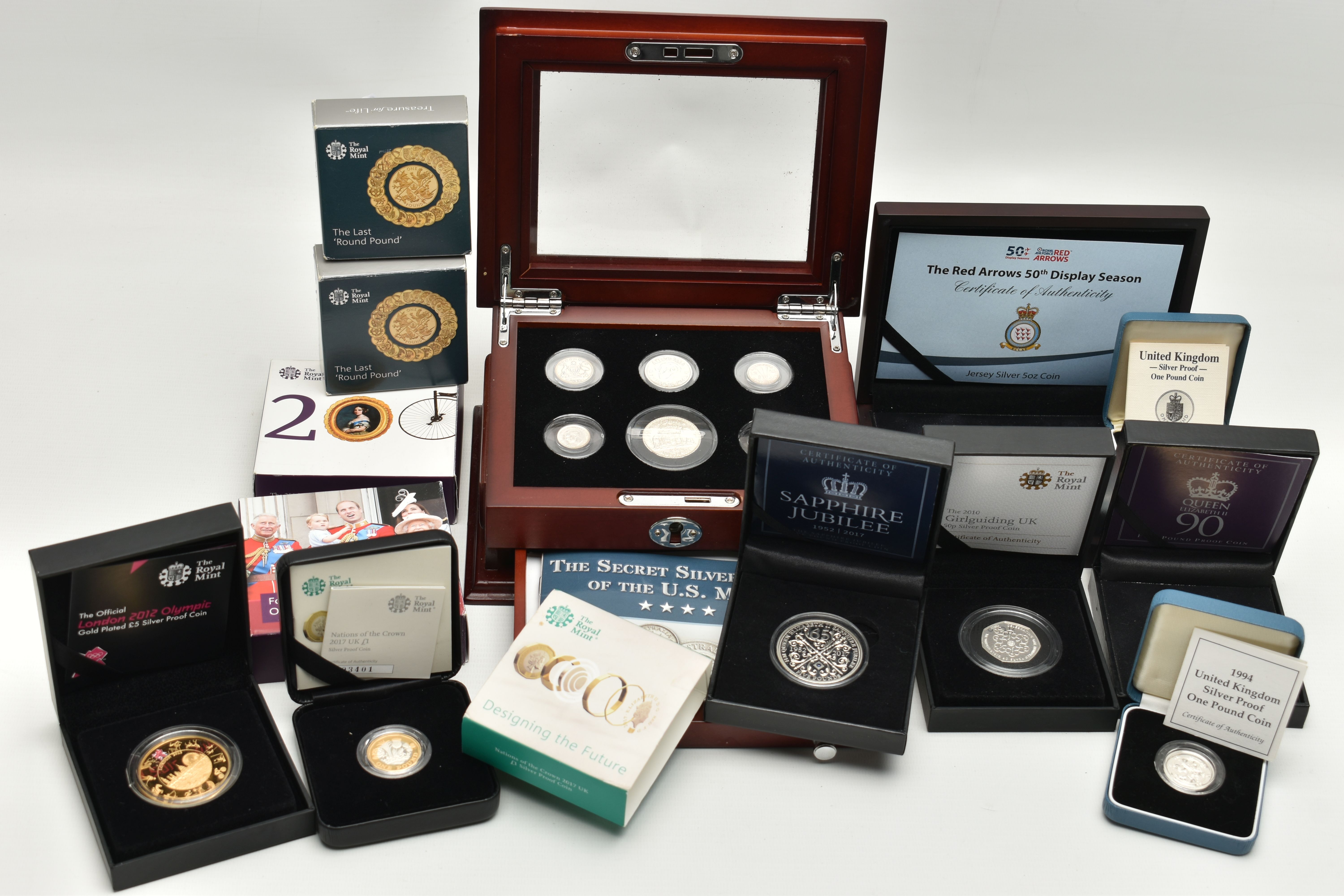 A QUANTITY OF COINS FROM ROYAL MINT, to include proofs, silver proofs, Piedfort silver, a boxed