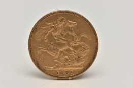 A FULL GOLD SOVEREIGN VICTORIA 1887 .216 fine, 22ct, 22.5mm diameter, 7.98 grams