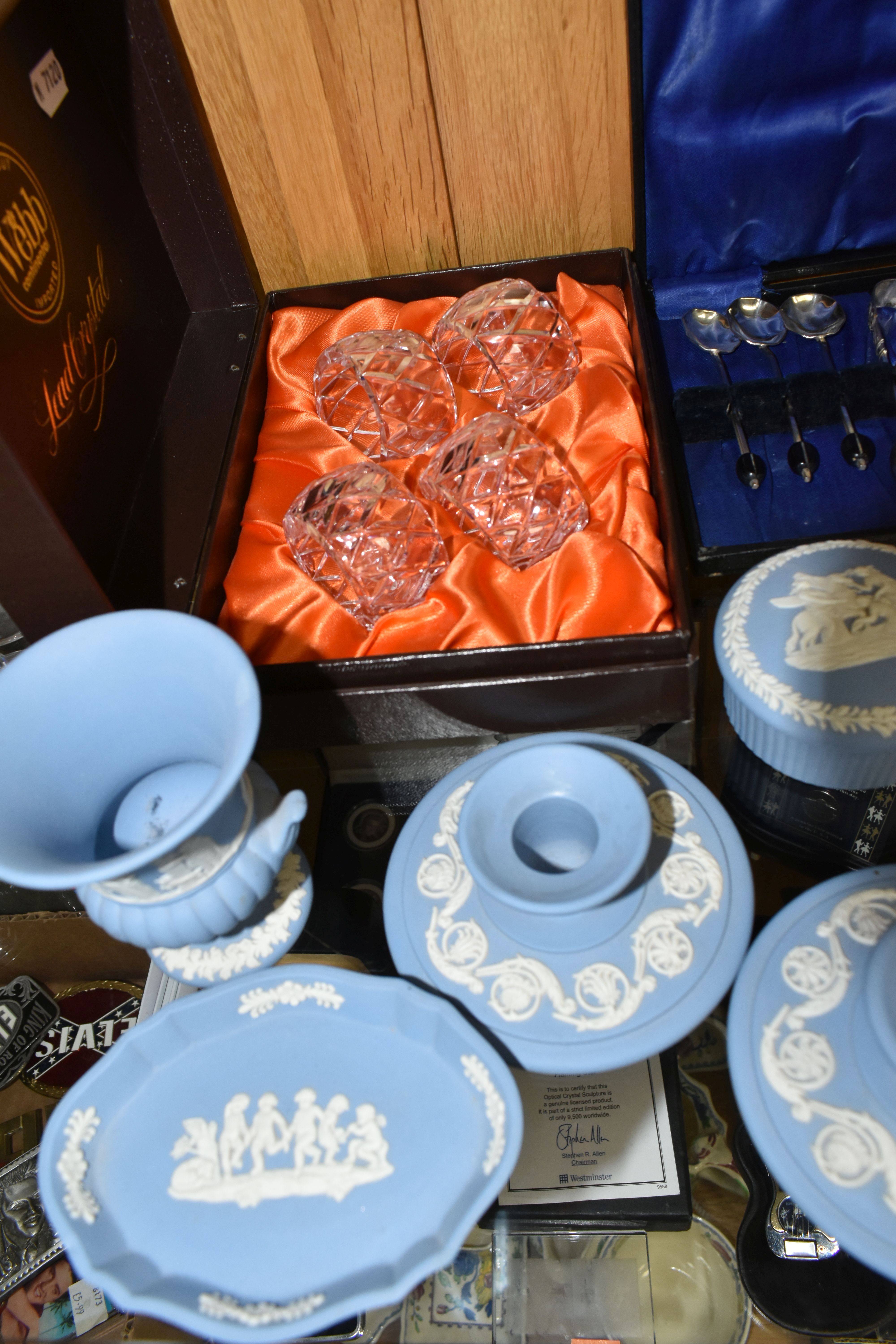 EIGHT PIECES OF WEDGWOOD PALE BLUE JASPERWARE GIFTWARE, SILVER AND PLATE, ETC, comprising a pair - Image 3 of 9