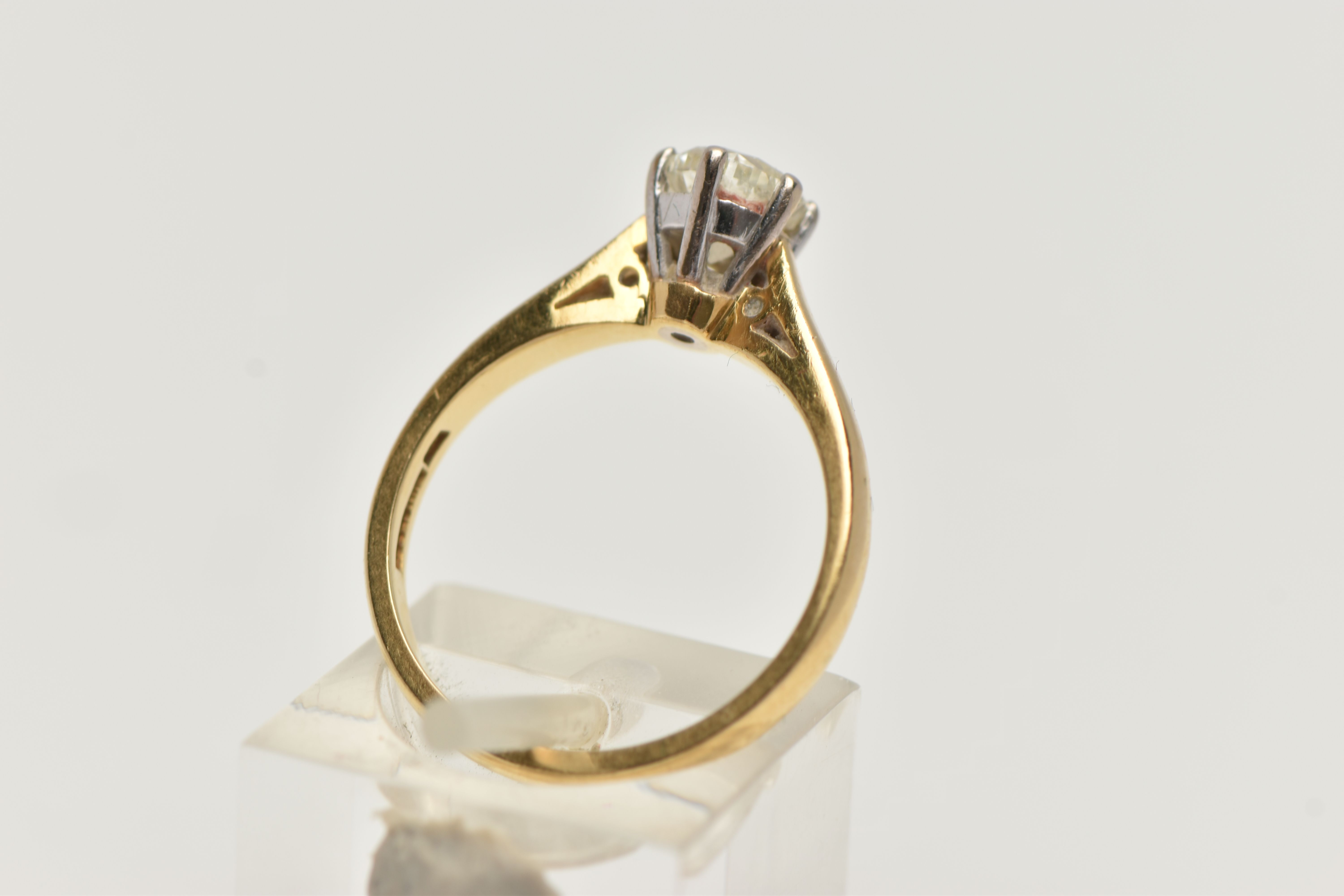 AN 18CT GOLD, SINGLE STONE DIAMOND RING, round brilliant cut diamond, estimated diamond weight 0. - Image 3 of 4