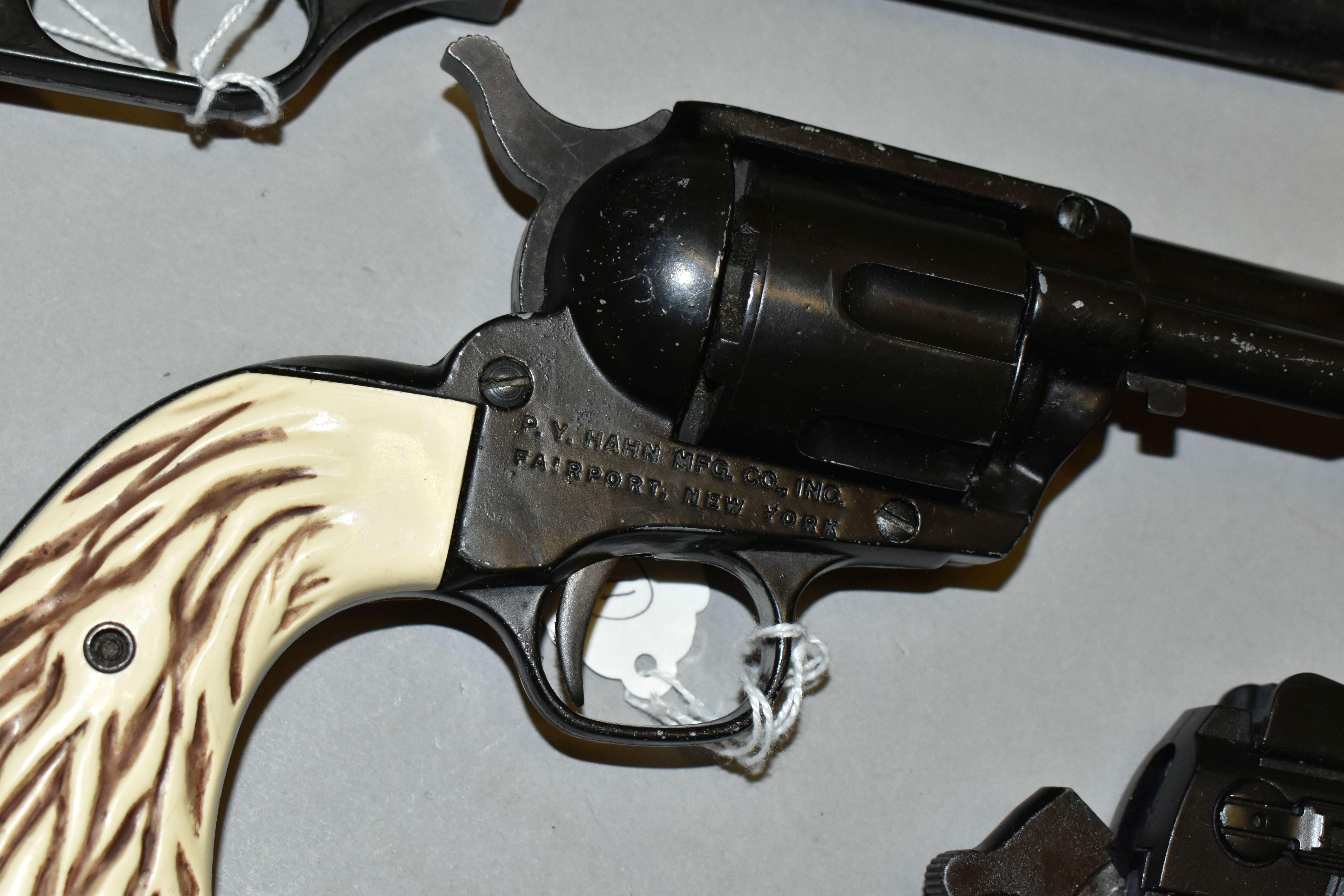 A HAHN BB CO2 SINGLE ACTION REVOLVER, made by the PY Hahn Manf. Co Ltd., New York, bearing no - Image 7 of 8
