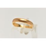 A POLISHED 22CT GOLD BAND RING, approximate band width 3.3mm, hallmarked 22ct Birmingham, ring