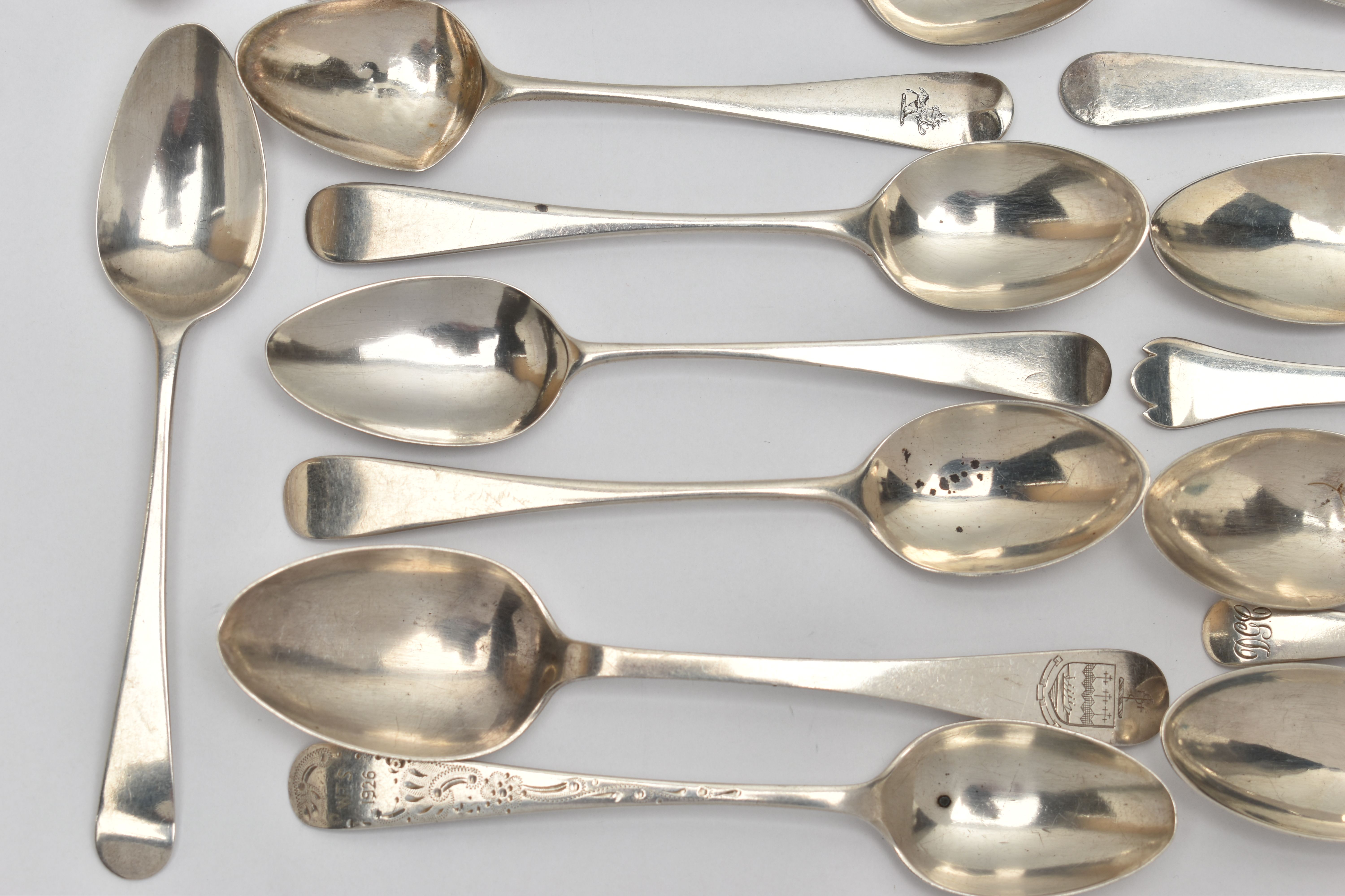 A BAG OF ASSORTED 18TH, 19TH AND 20TH CENTURY SILVER TEASPOONS AND A BUTTER KNIFE, various patterns, - Image 3 of 10